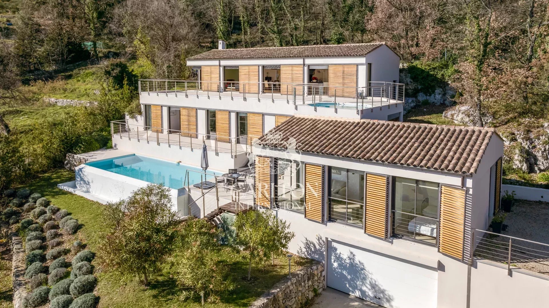 Vue Panoramique Mer et Cap d’Antibes