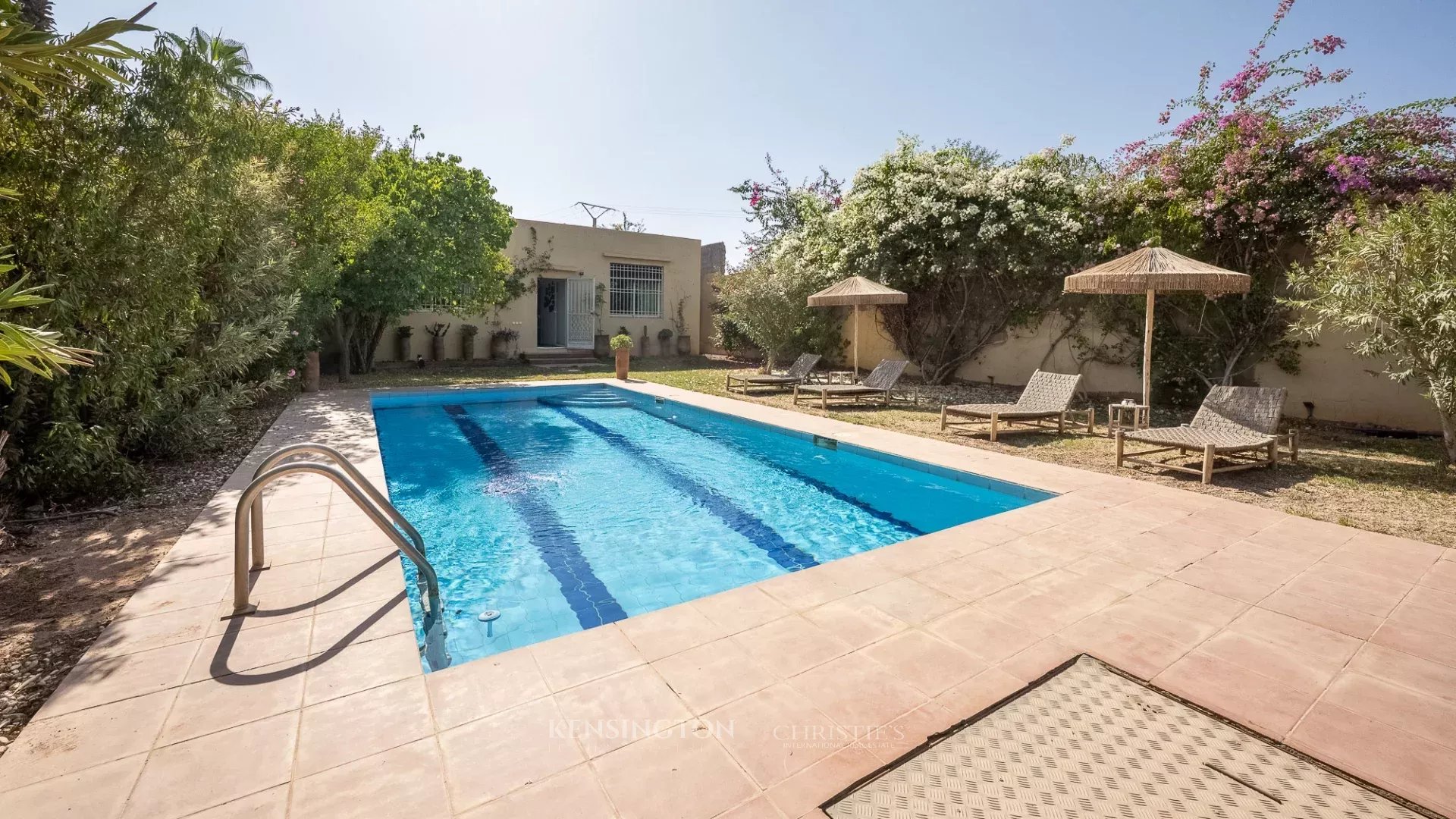 9 Bedroom Villa/Townhouse's Image 31