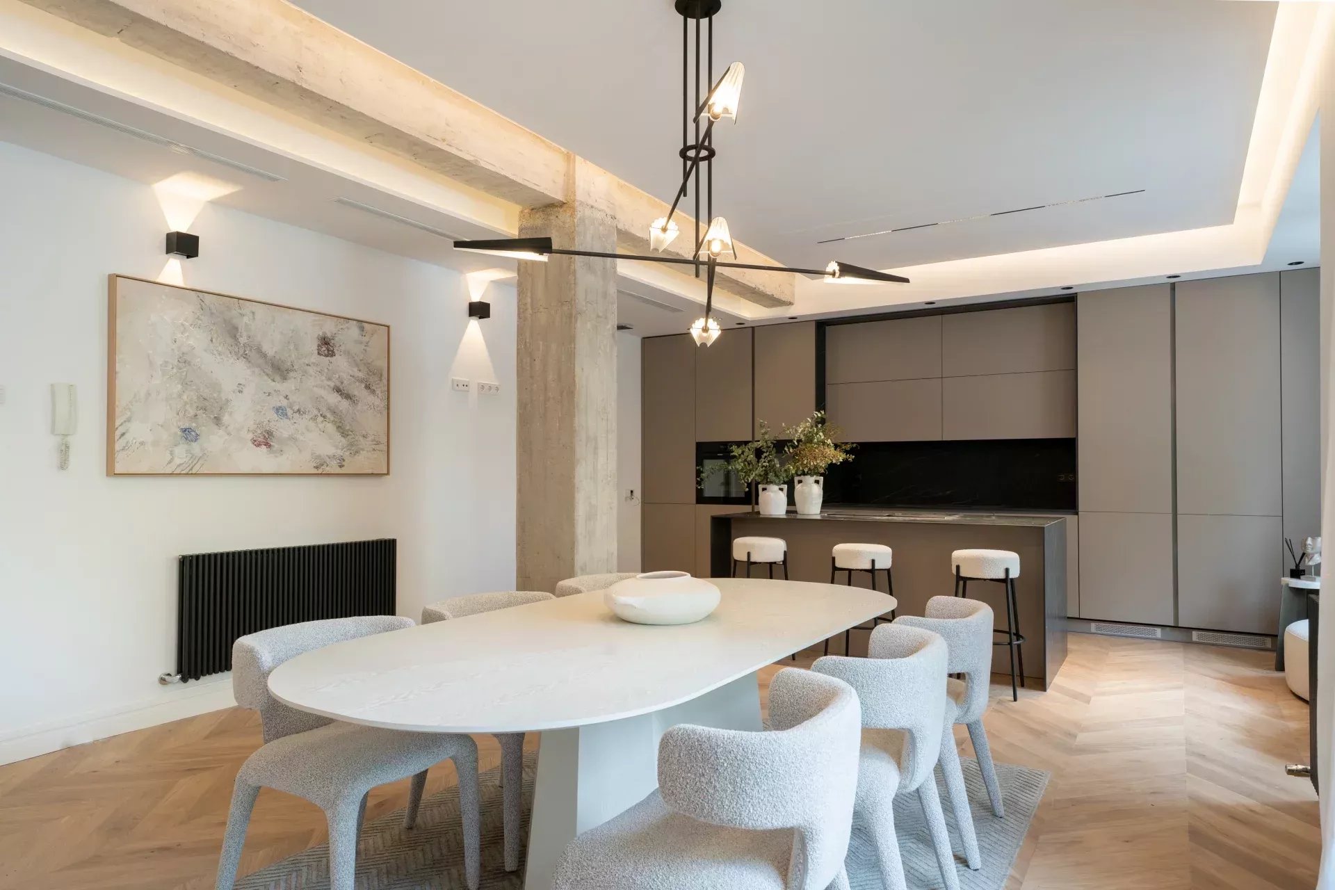 Brand New Exclusive Luxury Property on the Golden Mile - picture 9