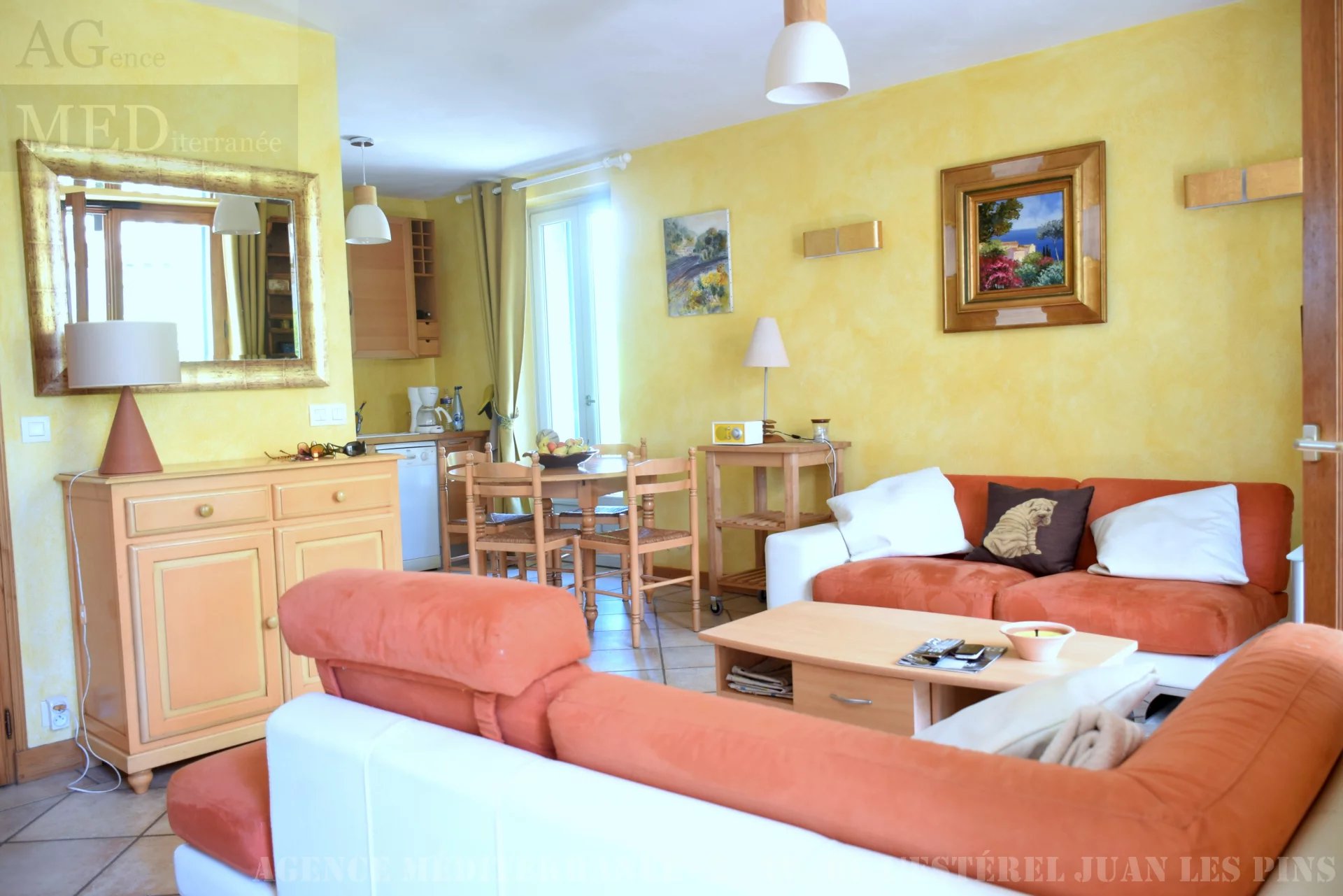 Agence immobilière de 