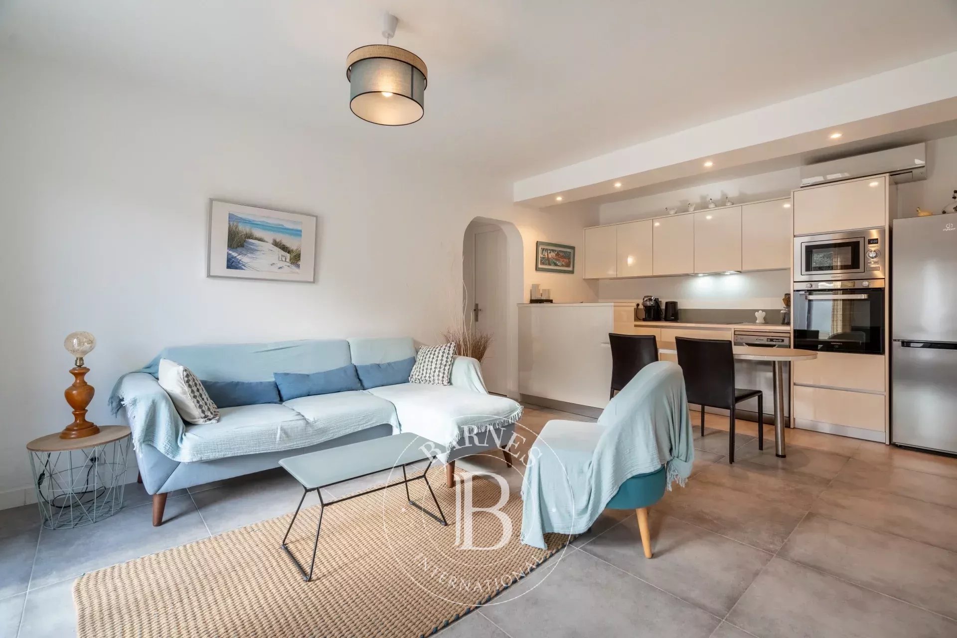 Ev Cassis - picture 16