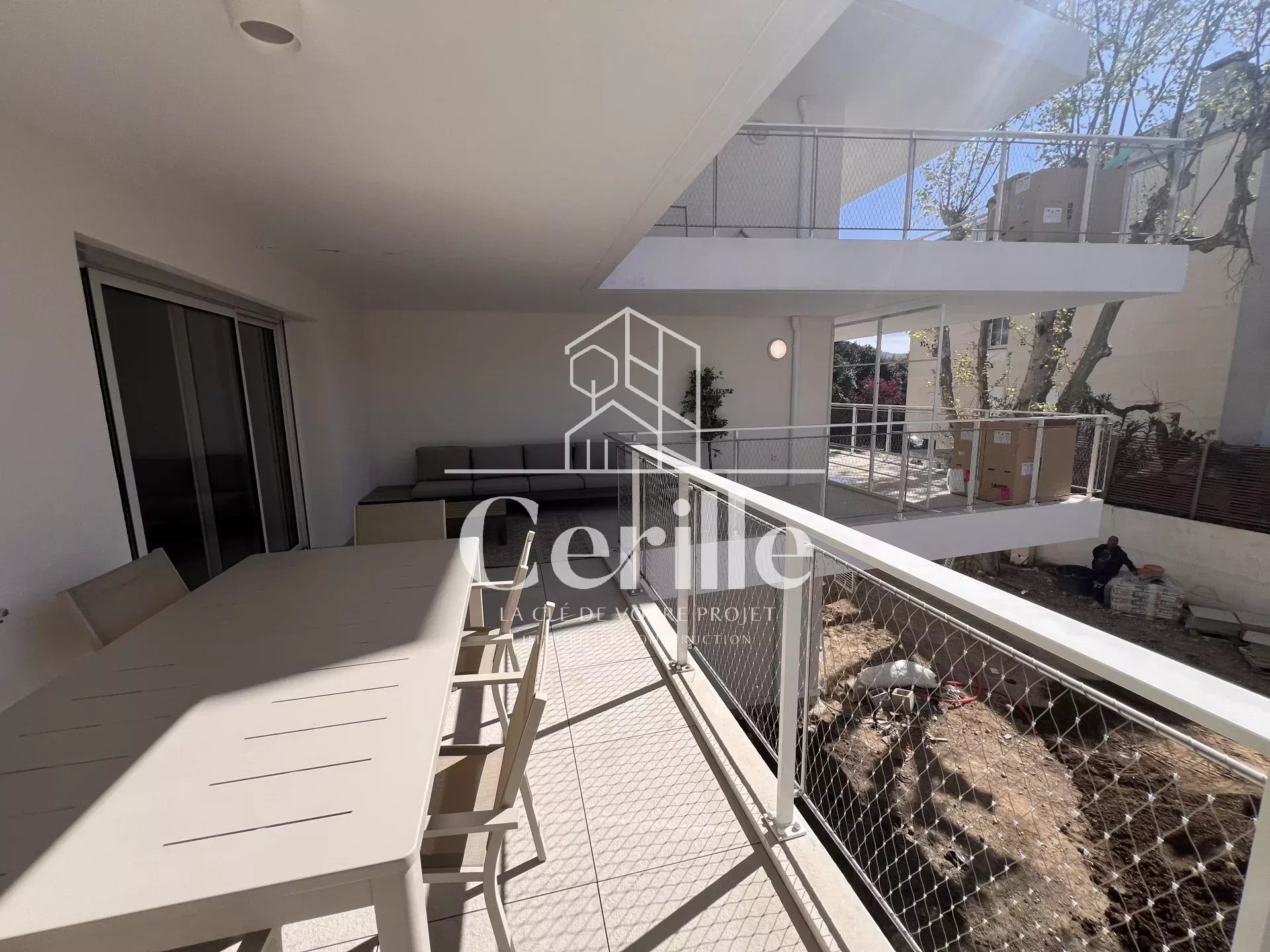 Agence immobilière de 