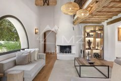 Luxury Villa for Sale in Mougins | Exceptional Family Estate — photo 4 of 7