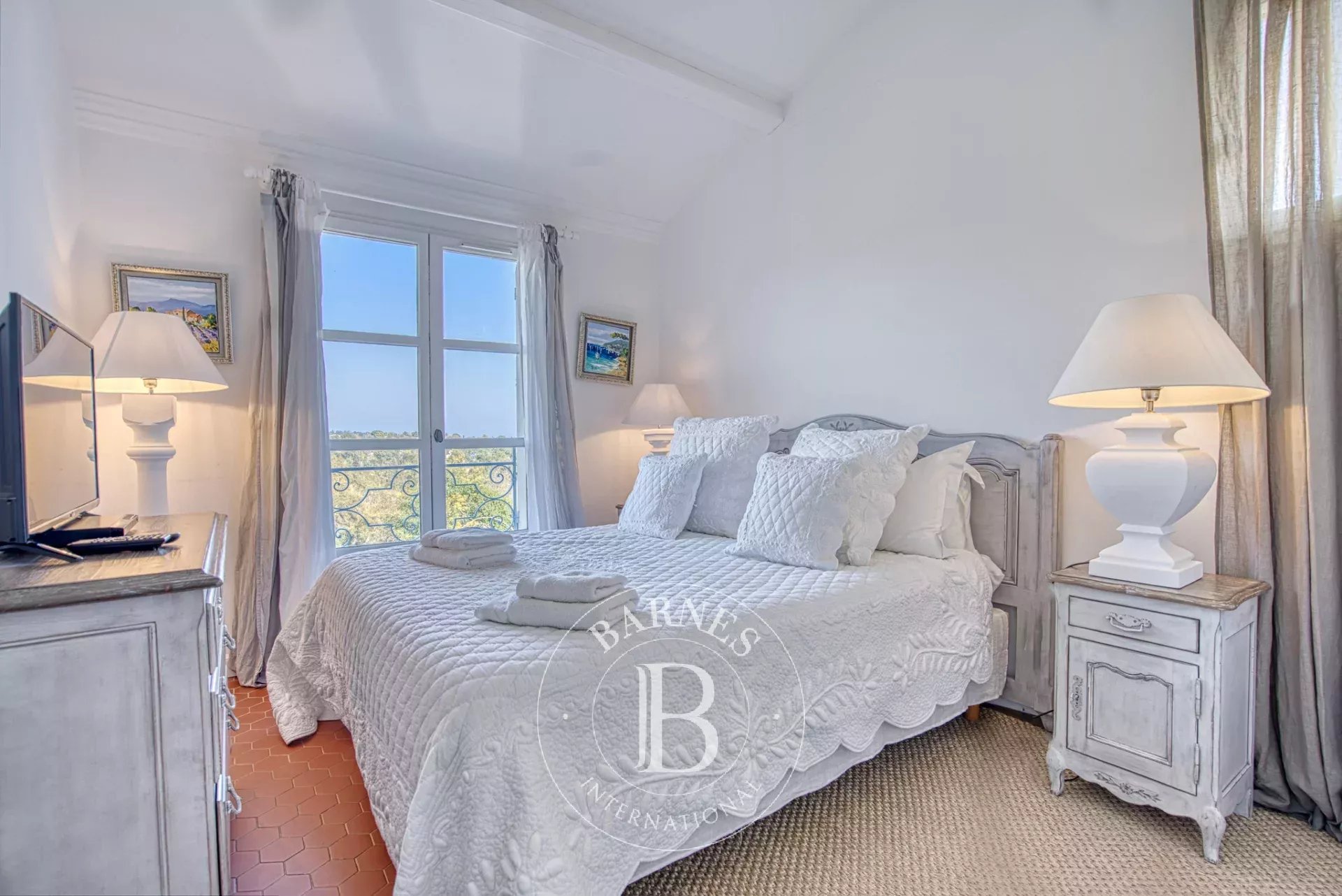 Ev Grimaud - picture 12