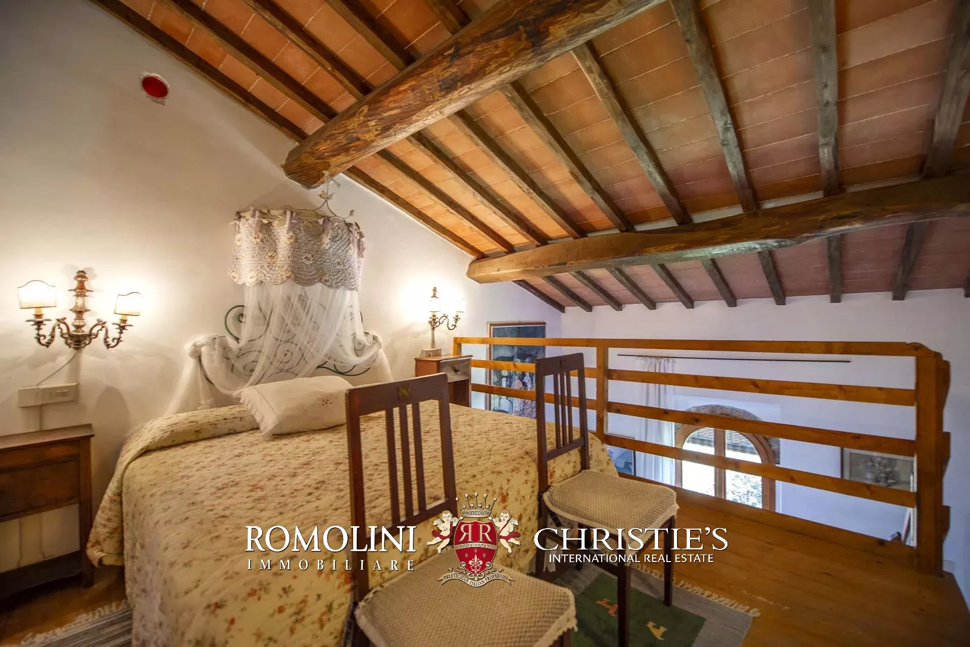 11 Bedroom Villa/Townhouse's Image 42