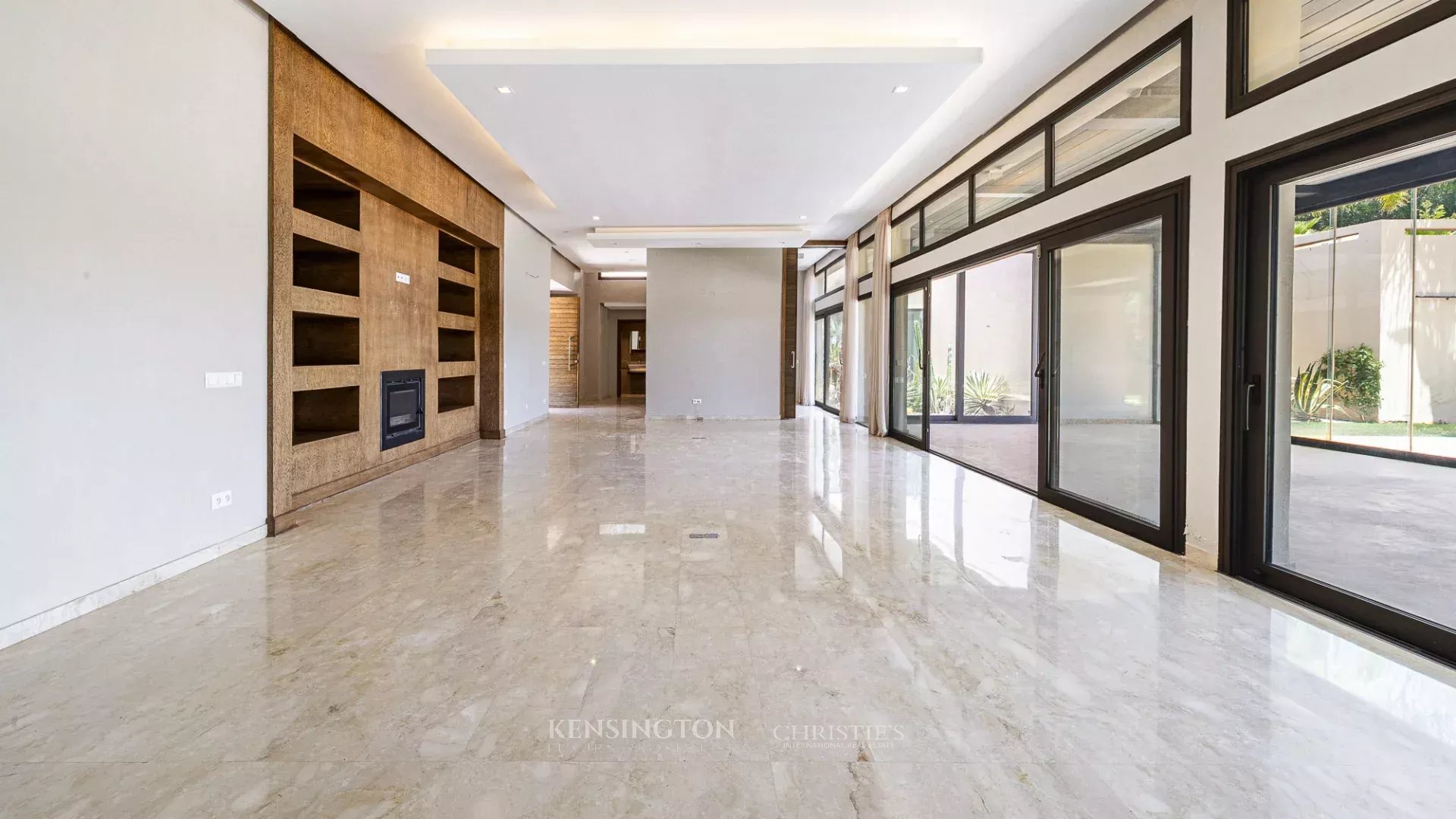 4 Bedroom Villa/Townhouse's Image 3