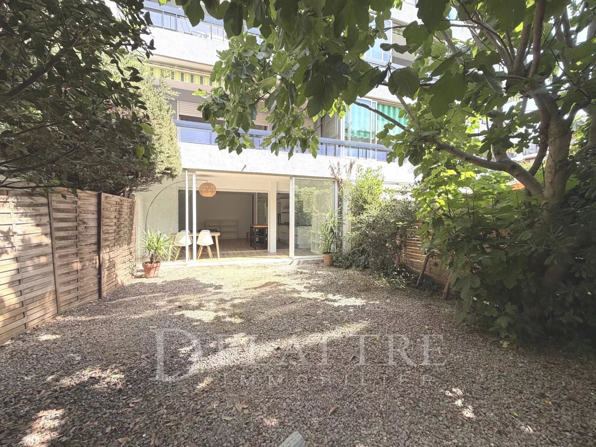 Location Appartement Mandelieu-la-Napoule Capitou