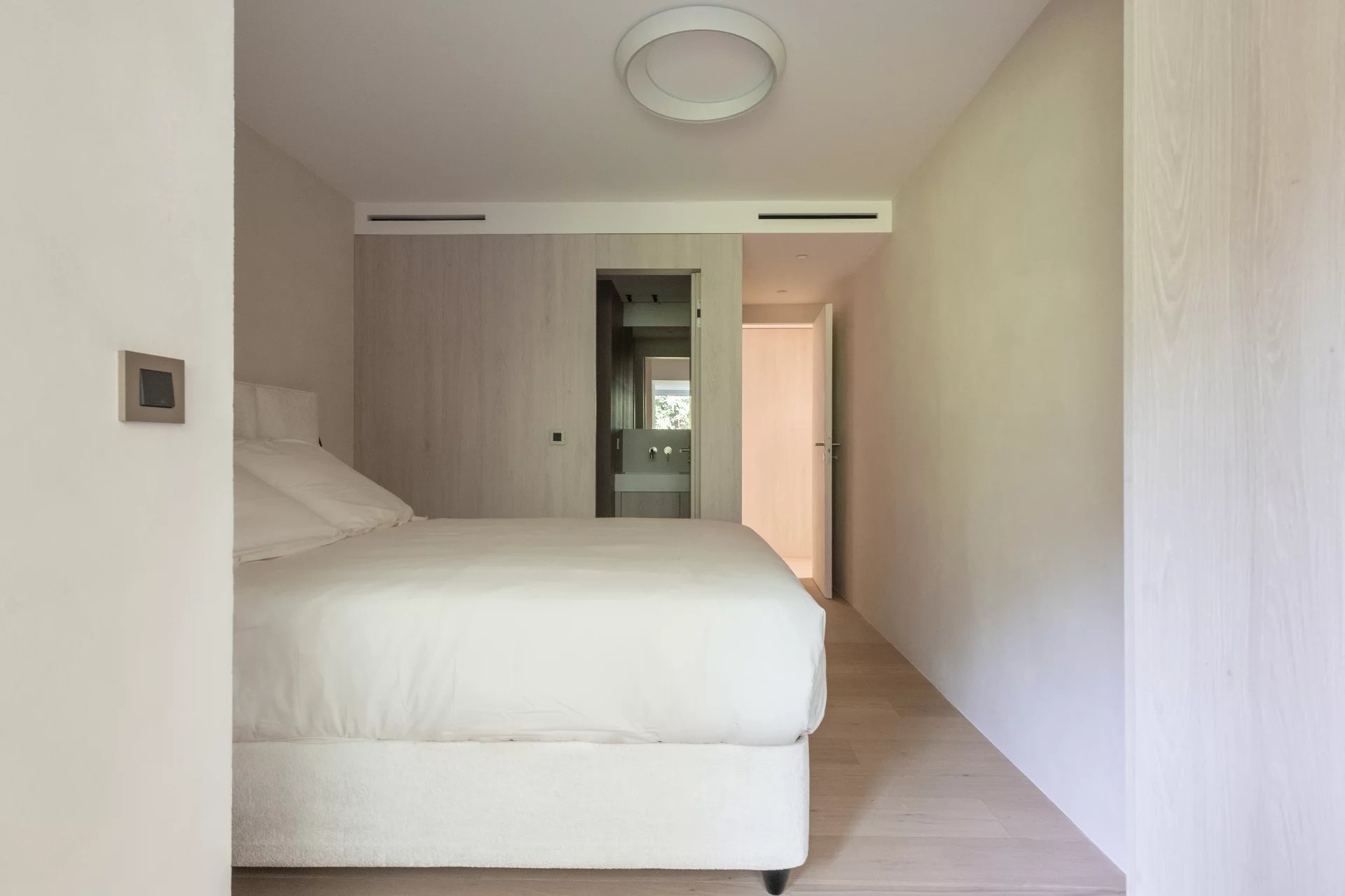  Image of Apartment - 3 Bedrooms - 3 Bathrooms for Sale in Alpes-Maritimes-Cannes-France, Image 10