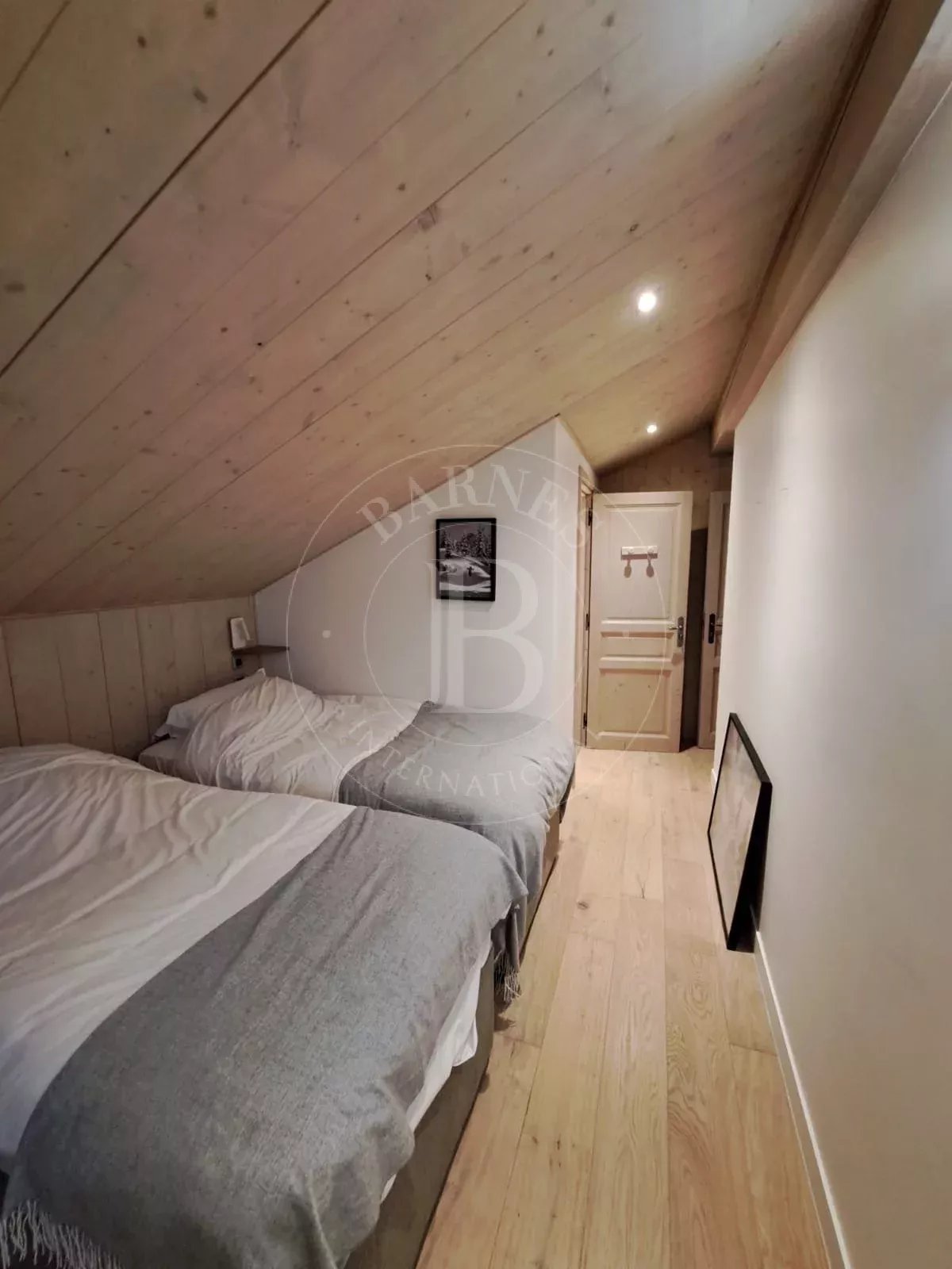 Renovated Chalet -4 Bedrooms Ski-In/Ski-Out - Courchevel la Tania