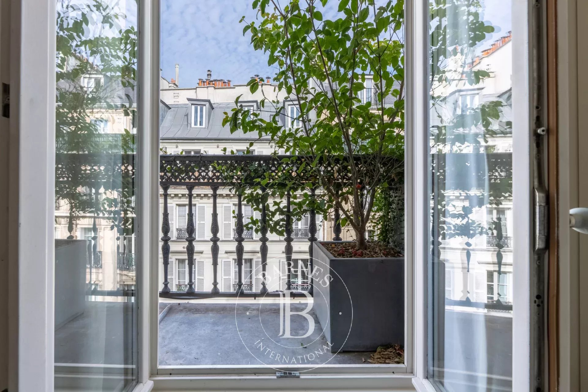 Daire Paris 4ème - picture 19