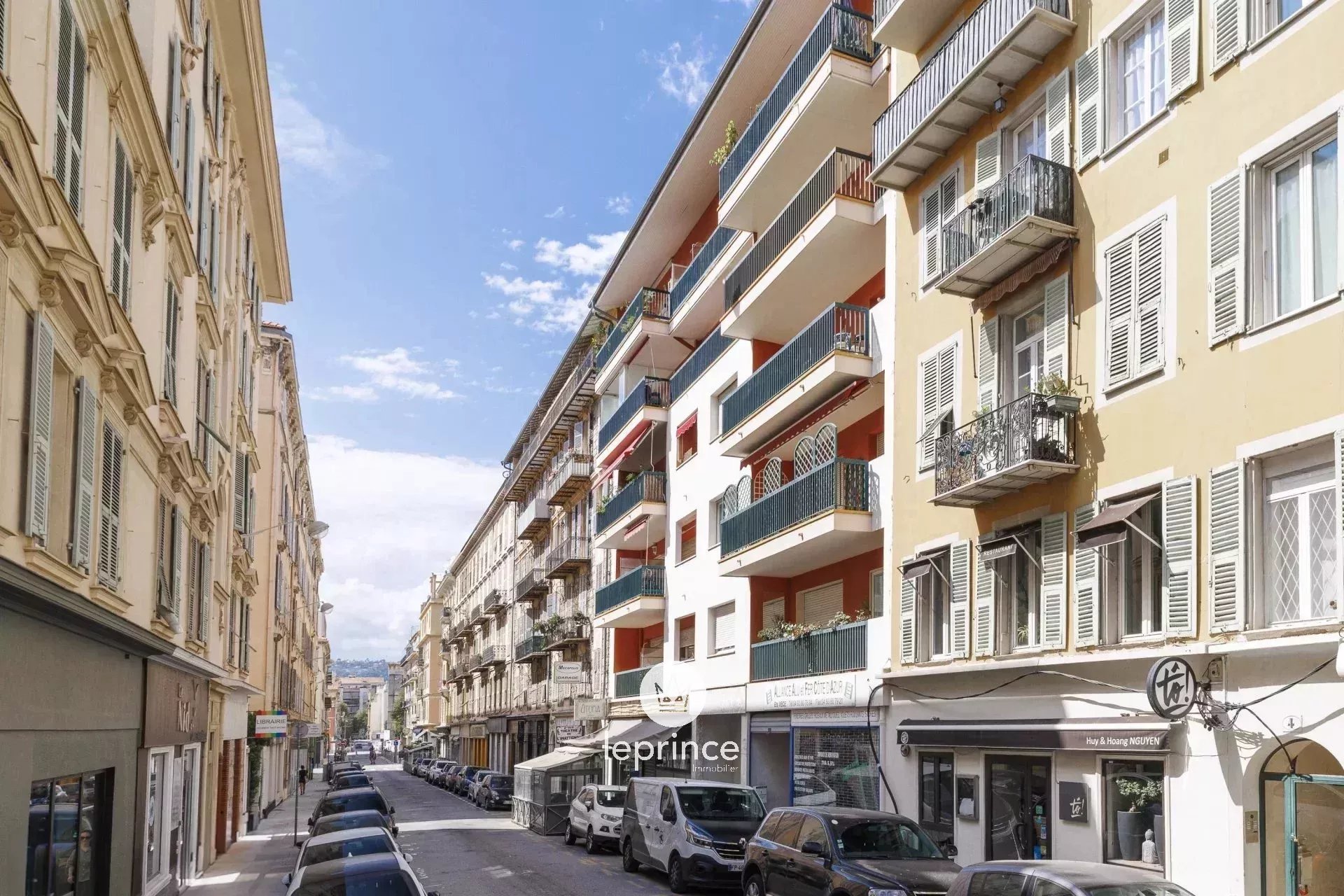 Agence immobilière de 