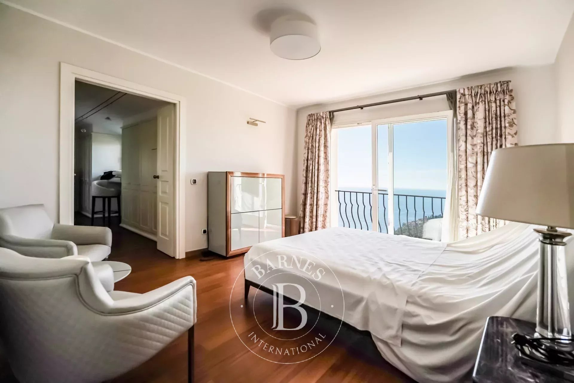 Ev Èze - picture 11