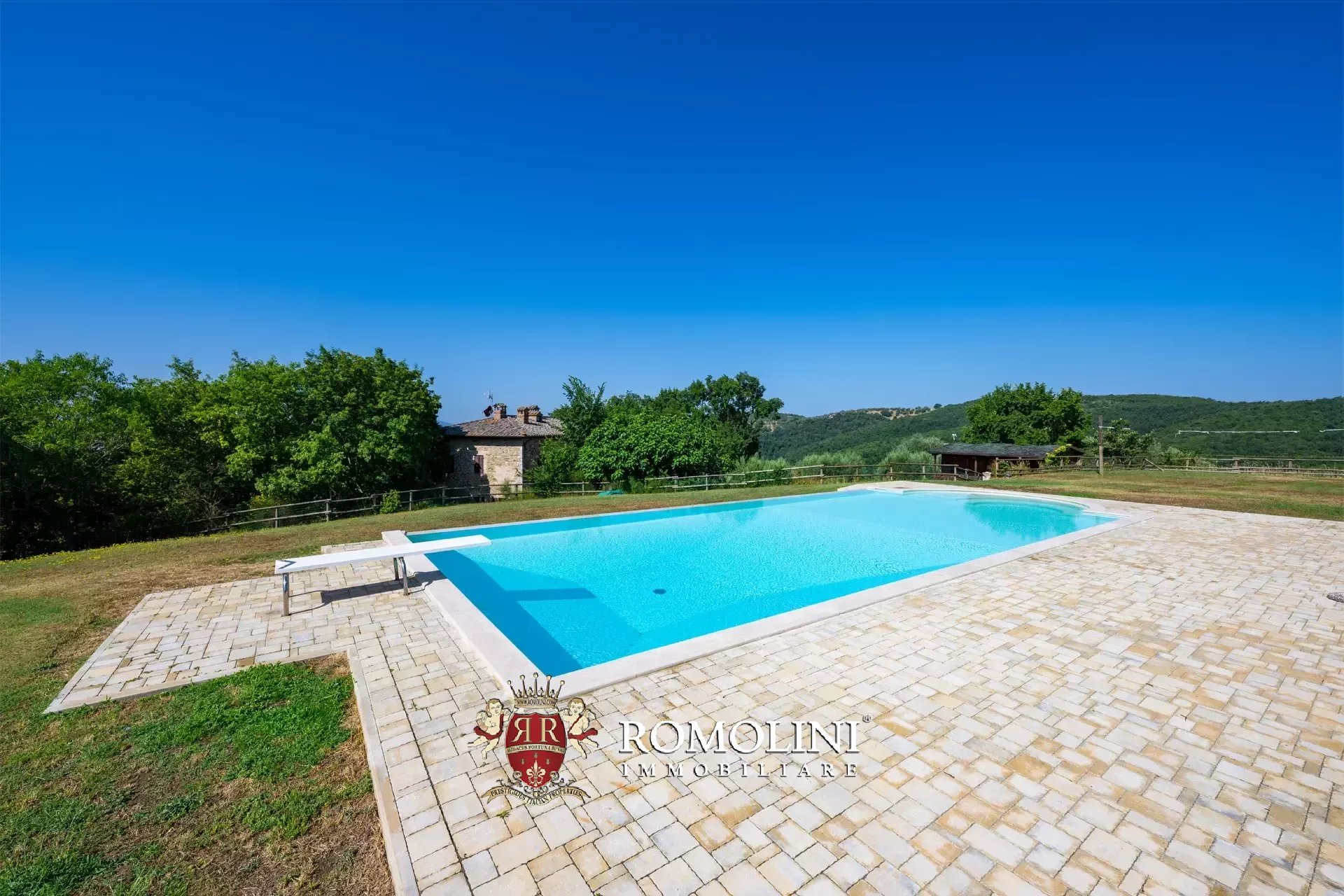 5 Bedroom Villa/Townhouse's Image 17