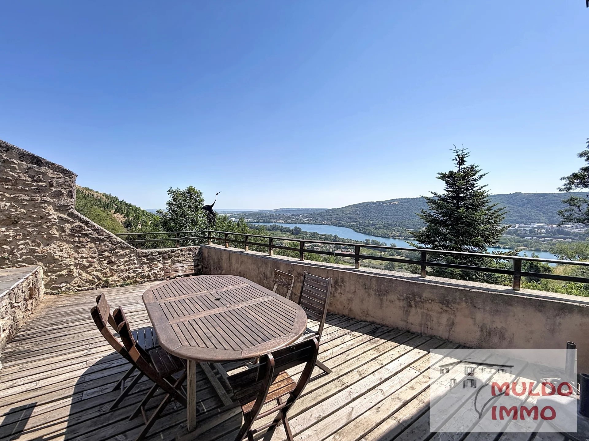 Maison familiale de 155 m² avec vue panoramique sur le Rhône