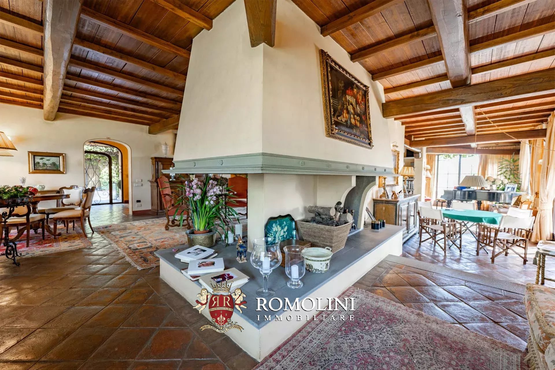 10 Bedroom Villa/Townhouse's Image 44