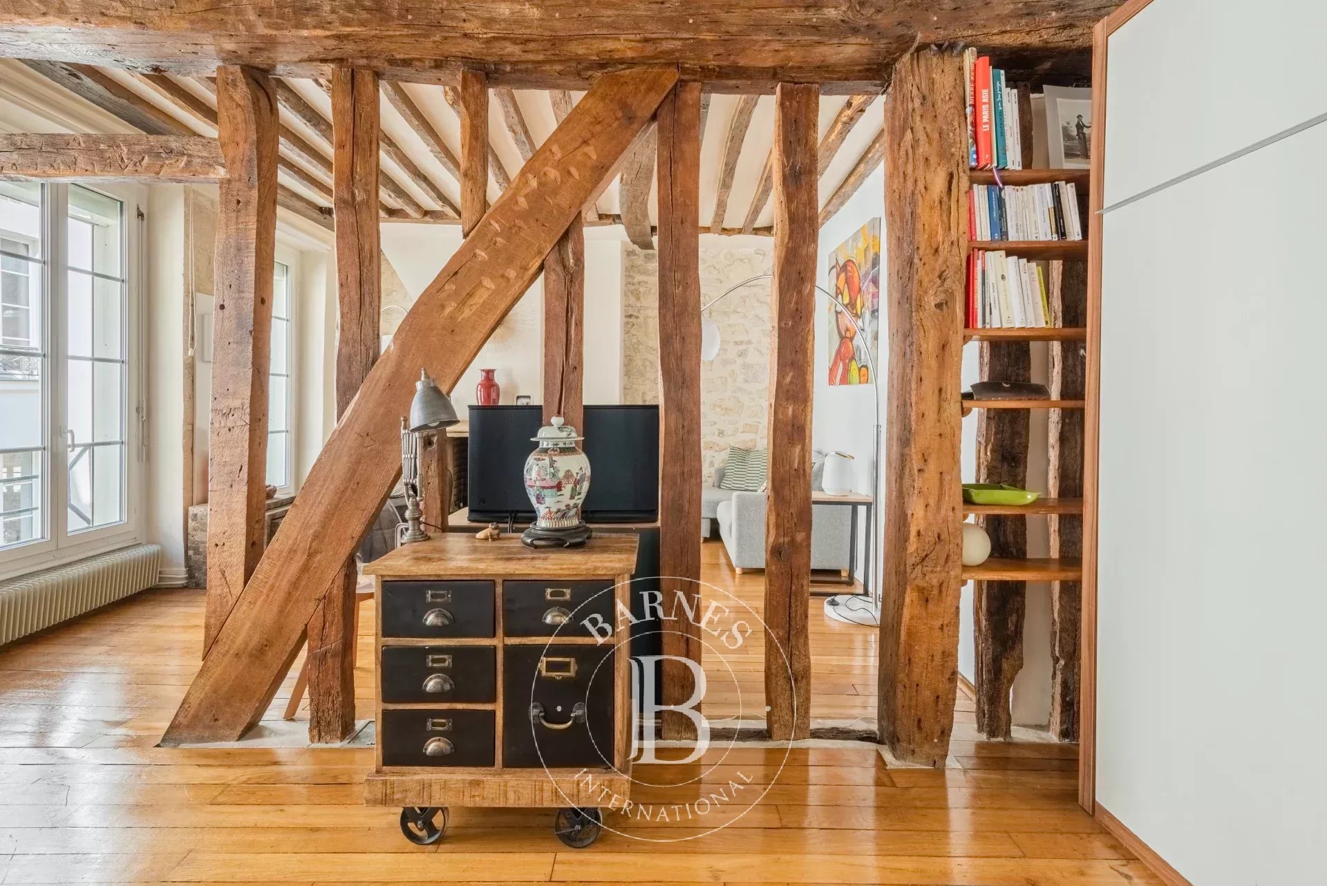 Daire Paris 4ème - picture 9