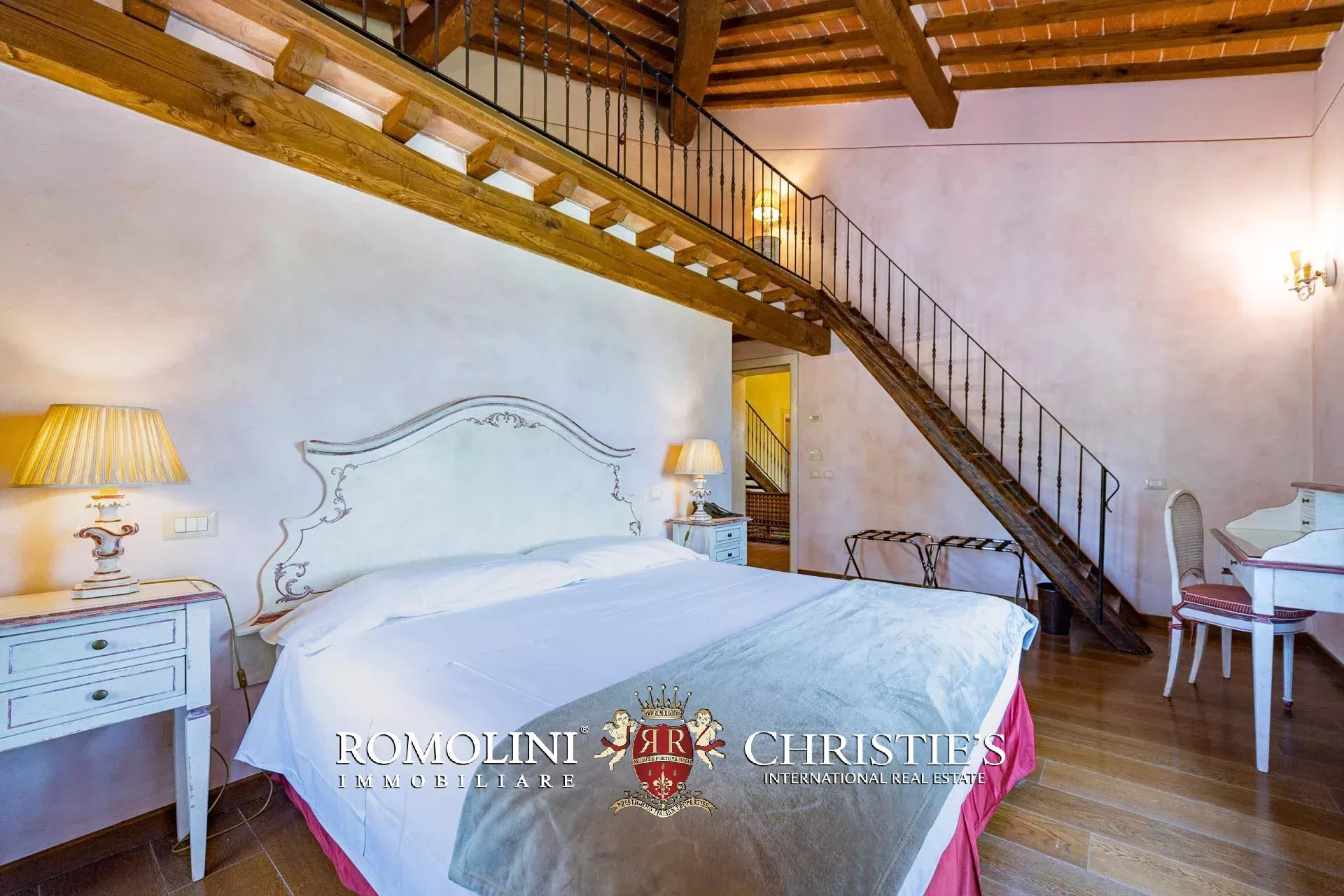 14 Bedroom Villa/Townhouse's Image 92