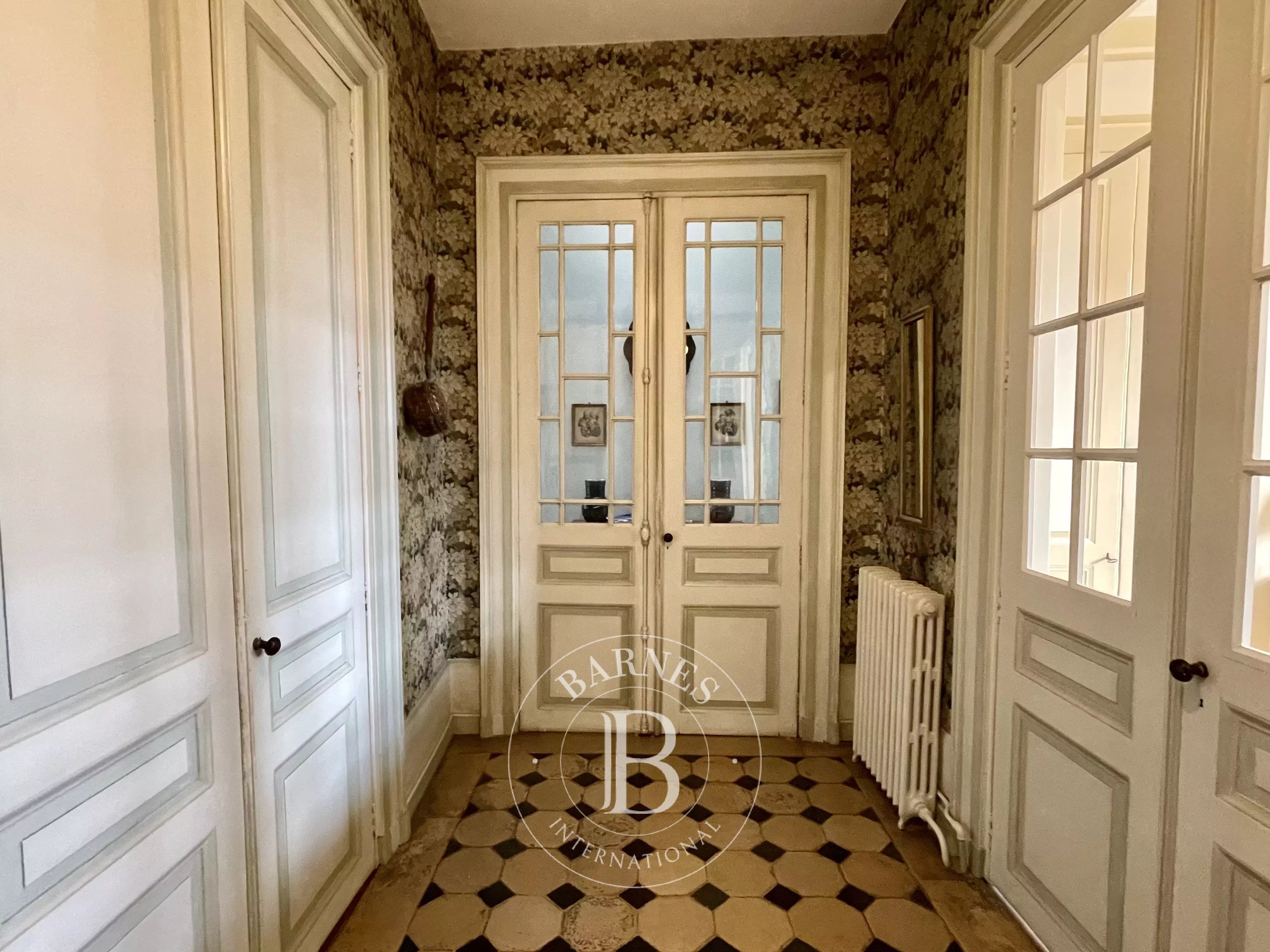Tours  - Hôtel particulier 10 Pi&egrave;ces 5 Chambres - picture 4