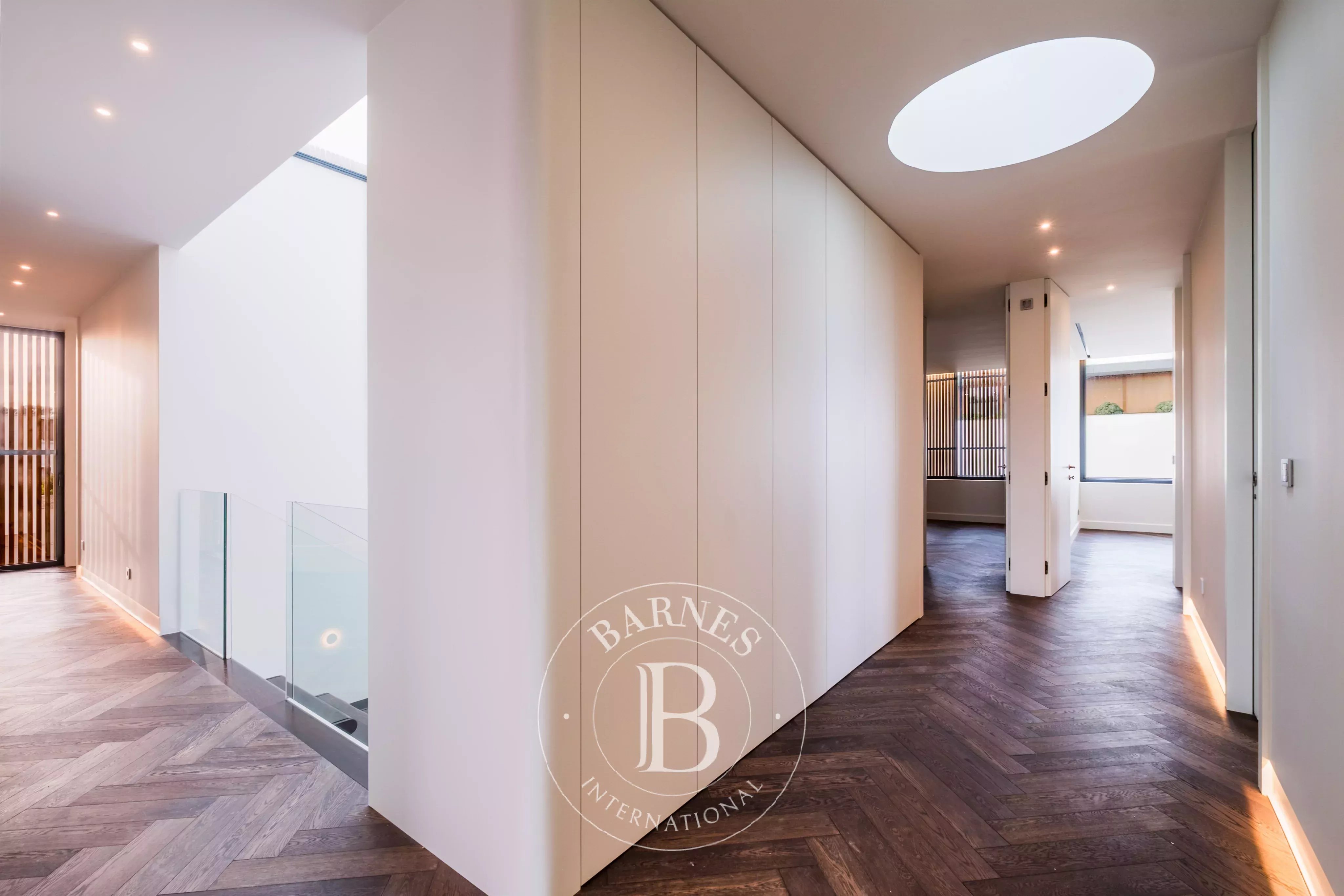 Contemporary villa in Cascais