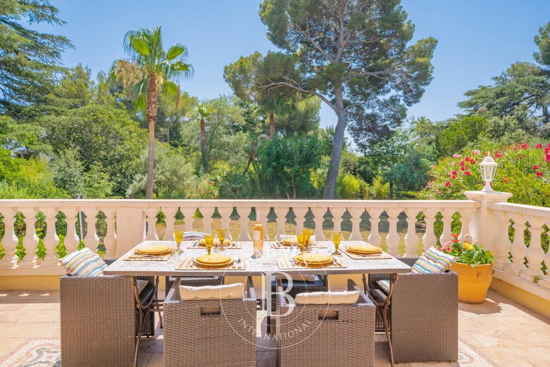 Villa Saint-Raphaël - picture 4