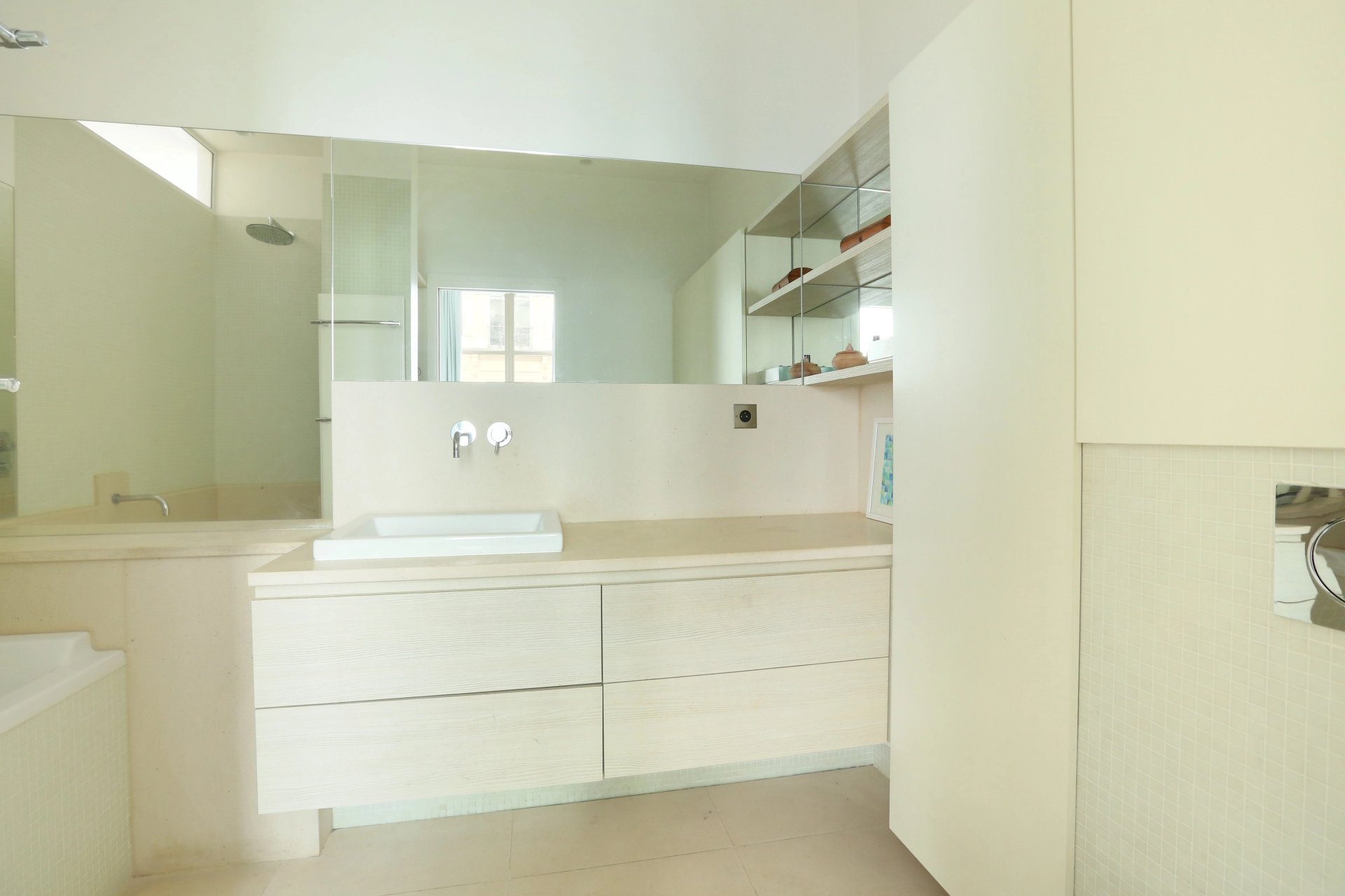 5 Bedroom Villa/Townhouse's Image 13