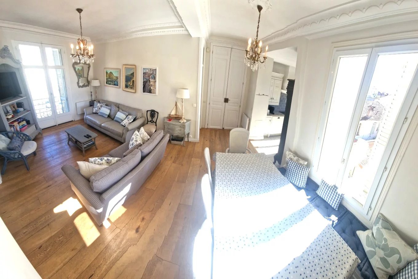 Appartement centre de Cannes 3 pièce(s) 66.17 m2 Carrez