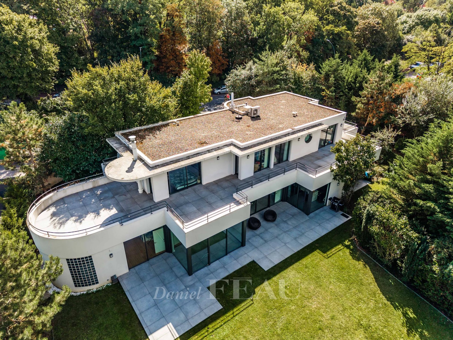 5 Bedroom Villa/Townhouse's Image 6