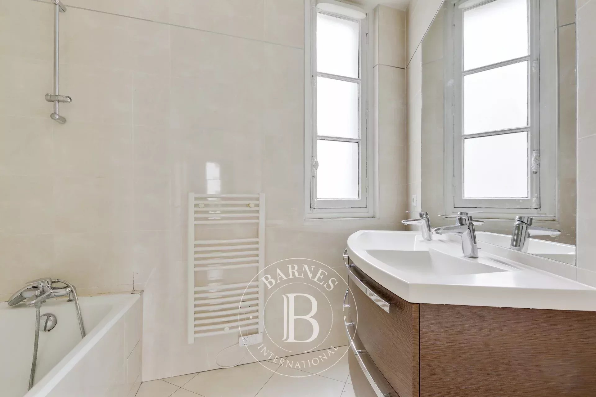 Daire Paris 6ème - picture 12