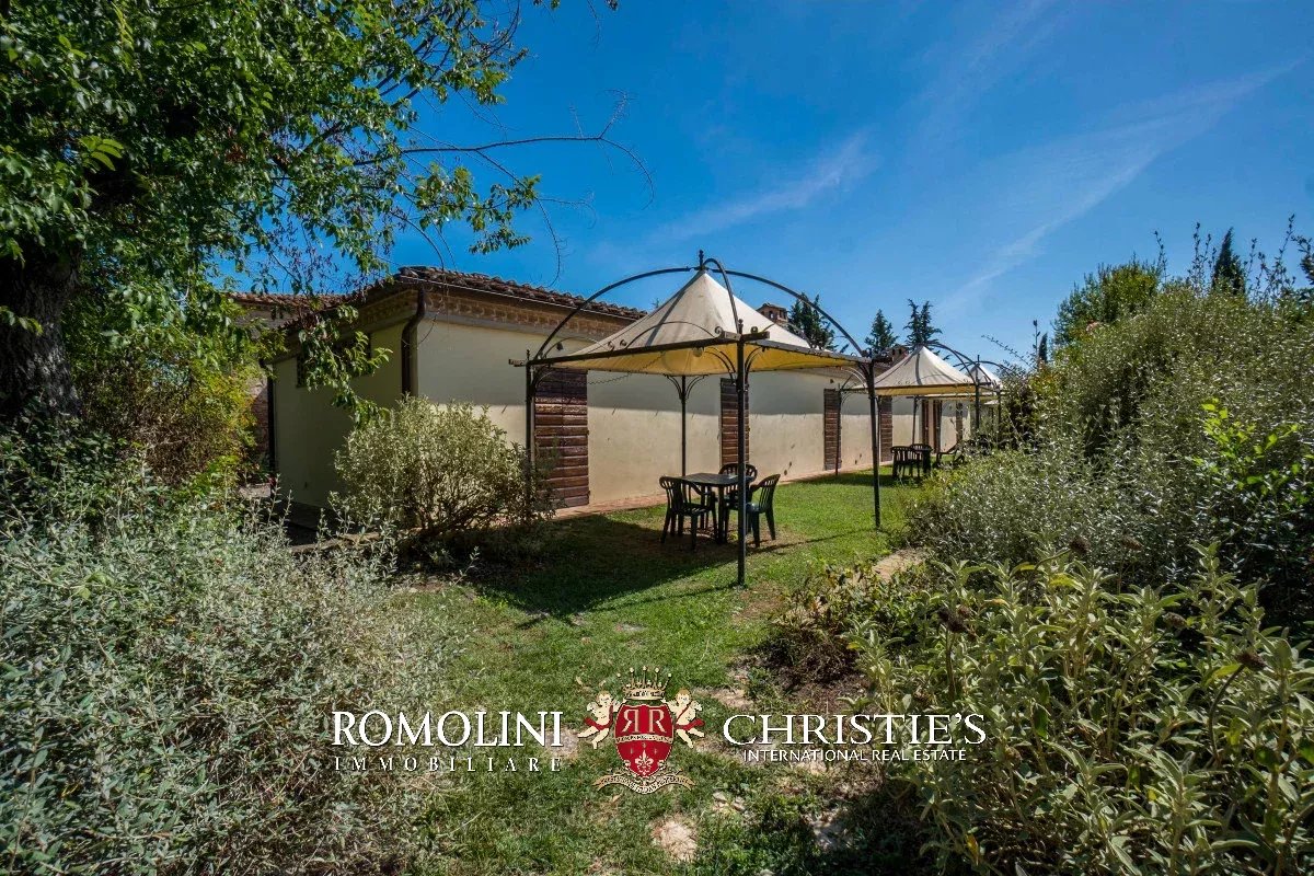 12 Bedroom Villa/Townhouse's Image 29
