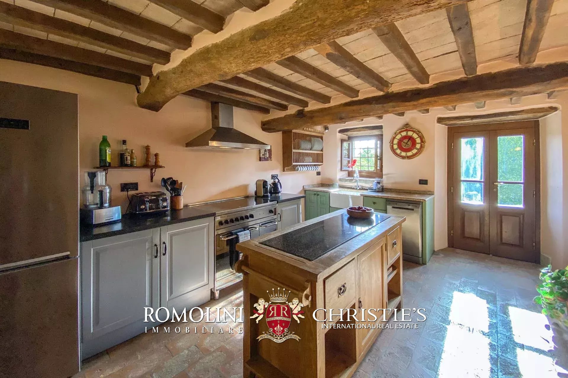 4 Bedroom Villa/Townhouse's Image 42
