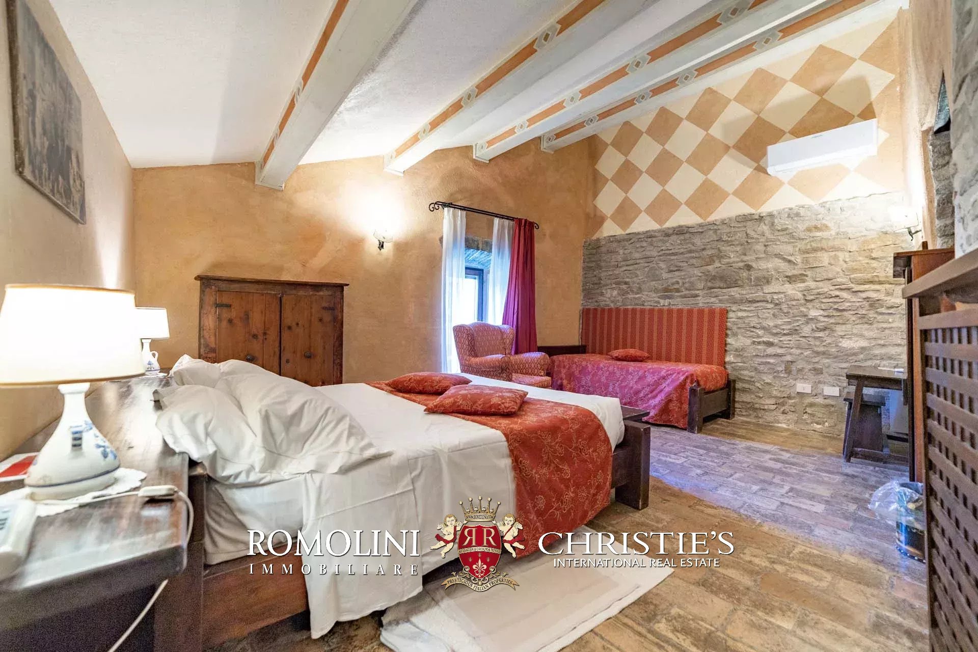 19 Bedroom Villa/Townhouse's Image 42