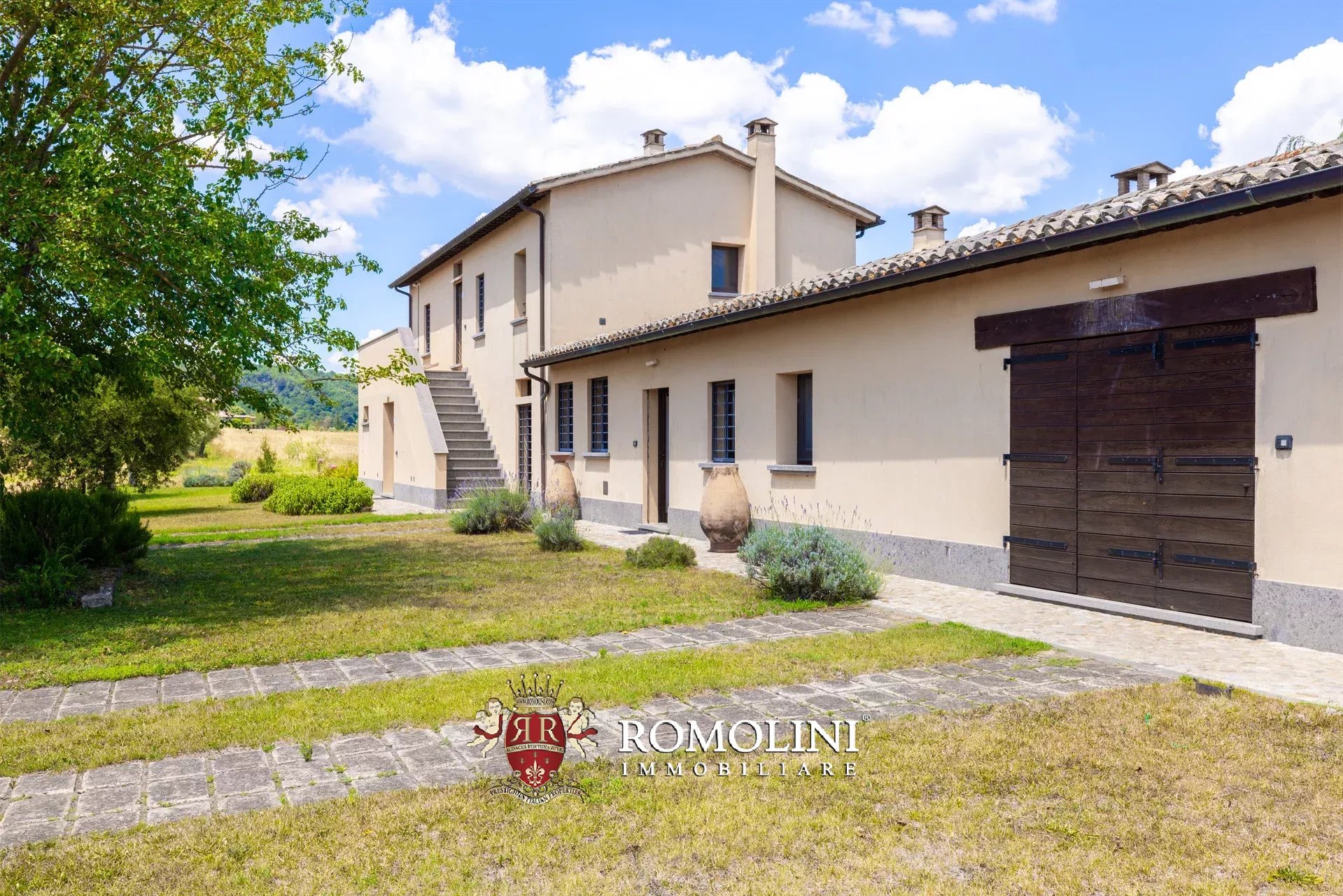 27 Bedroom Villa/Townhouse's Image 25