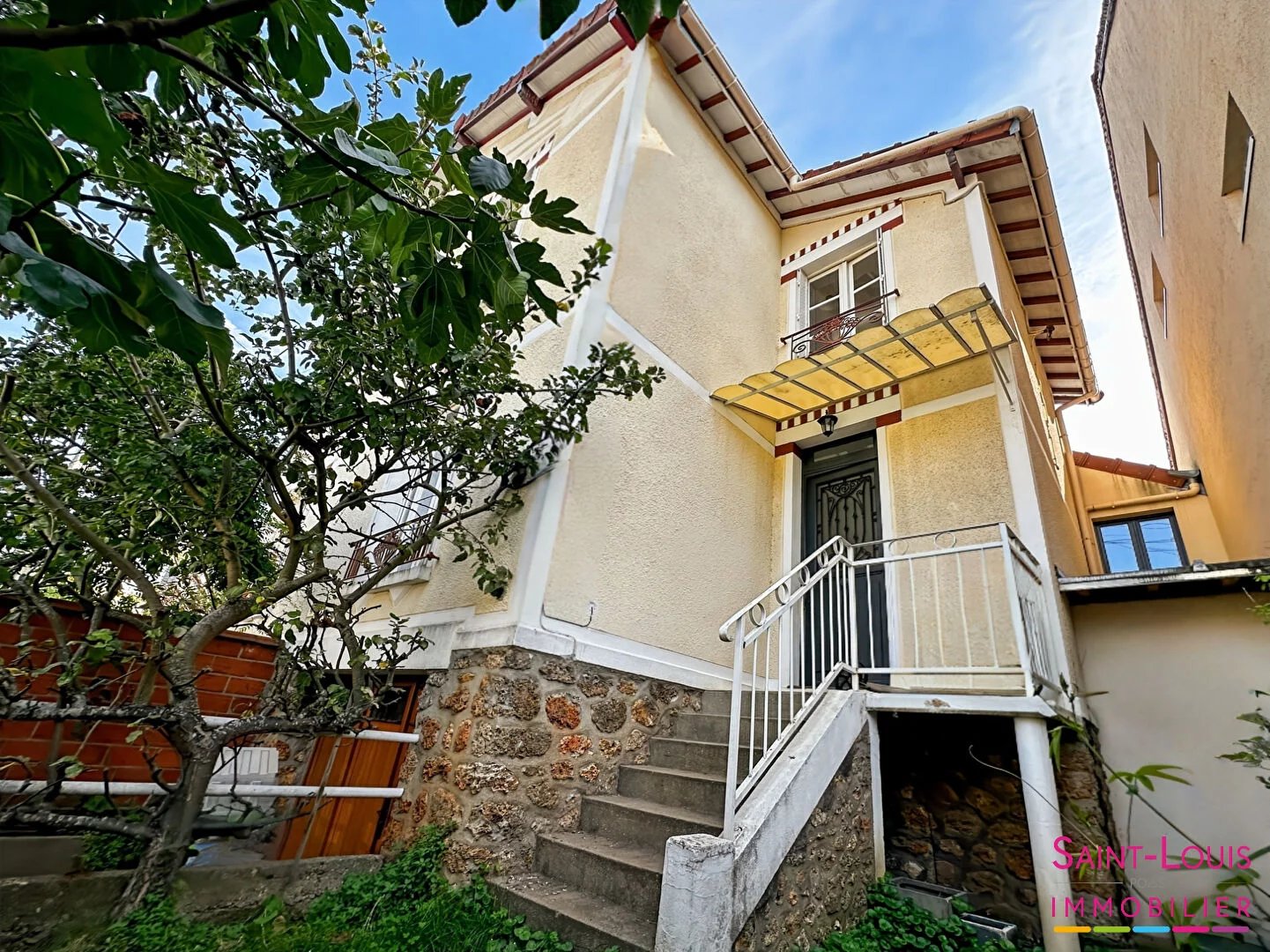 POISSY- Maison de Ville avec 3 CH au calme proche école et commerces