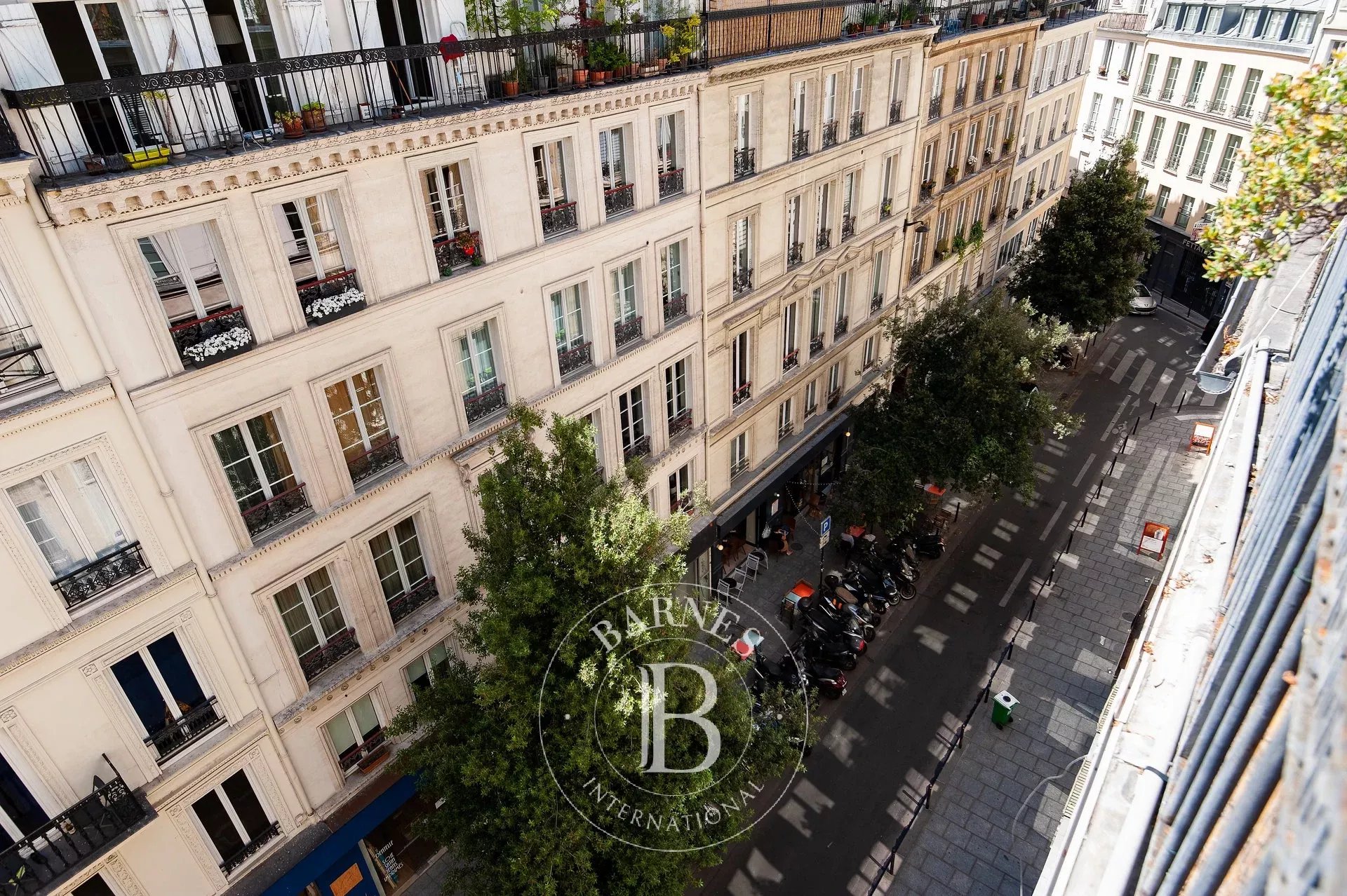 Daire Paris 2ème - picture 14