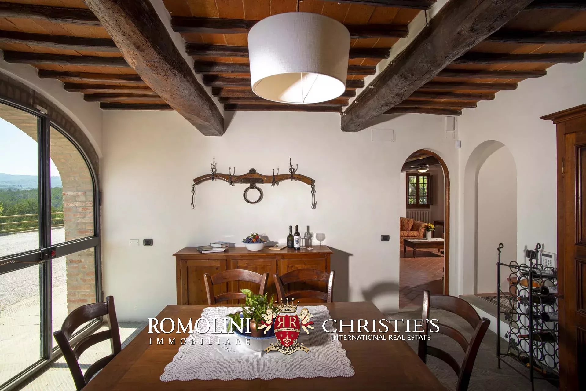 4 Bedroom Vineyard's Image 26