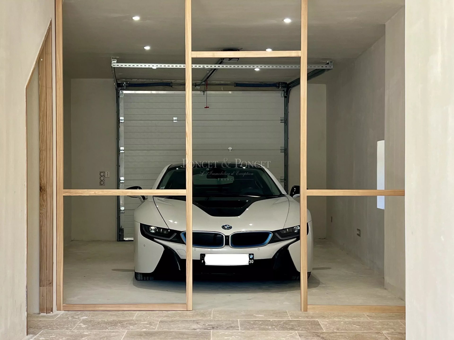 6 Bedroom Villa/Townhouse's Image 16