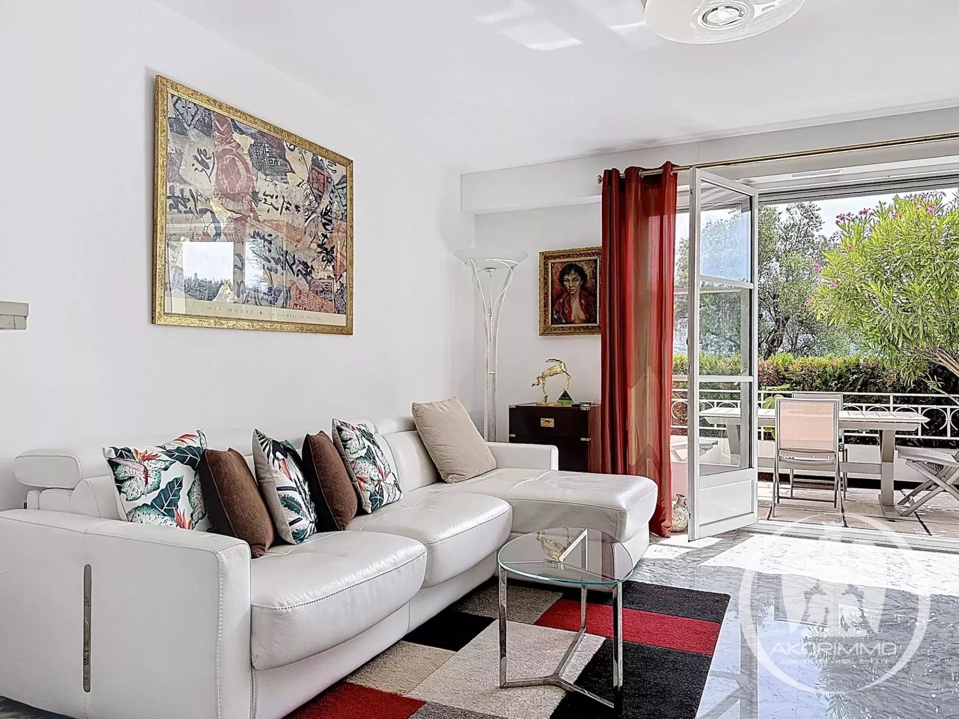 Nice Cimiez - Space, Peace and Quiet, a Swimming Pool that's Sure to Please!