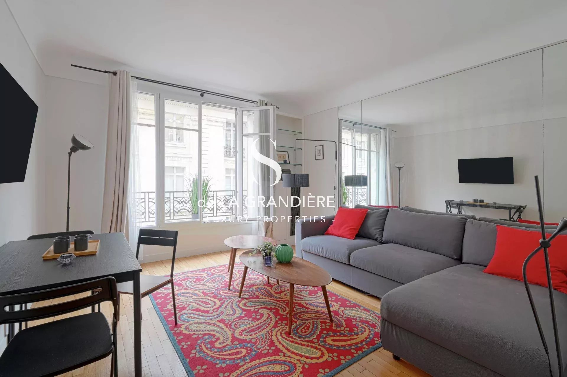 Paris 16ème - 60 rue de Longchamp - 2 pièces refait à neuf