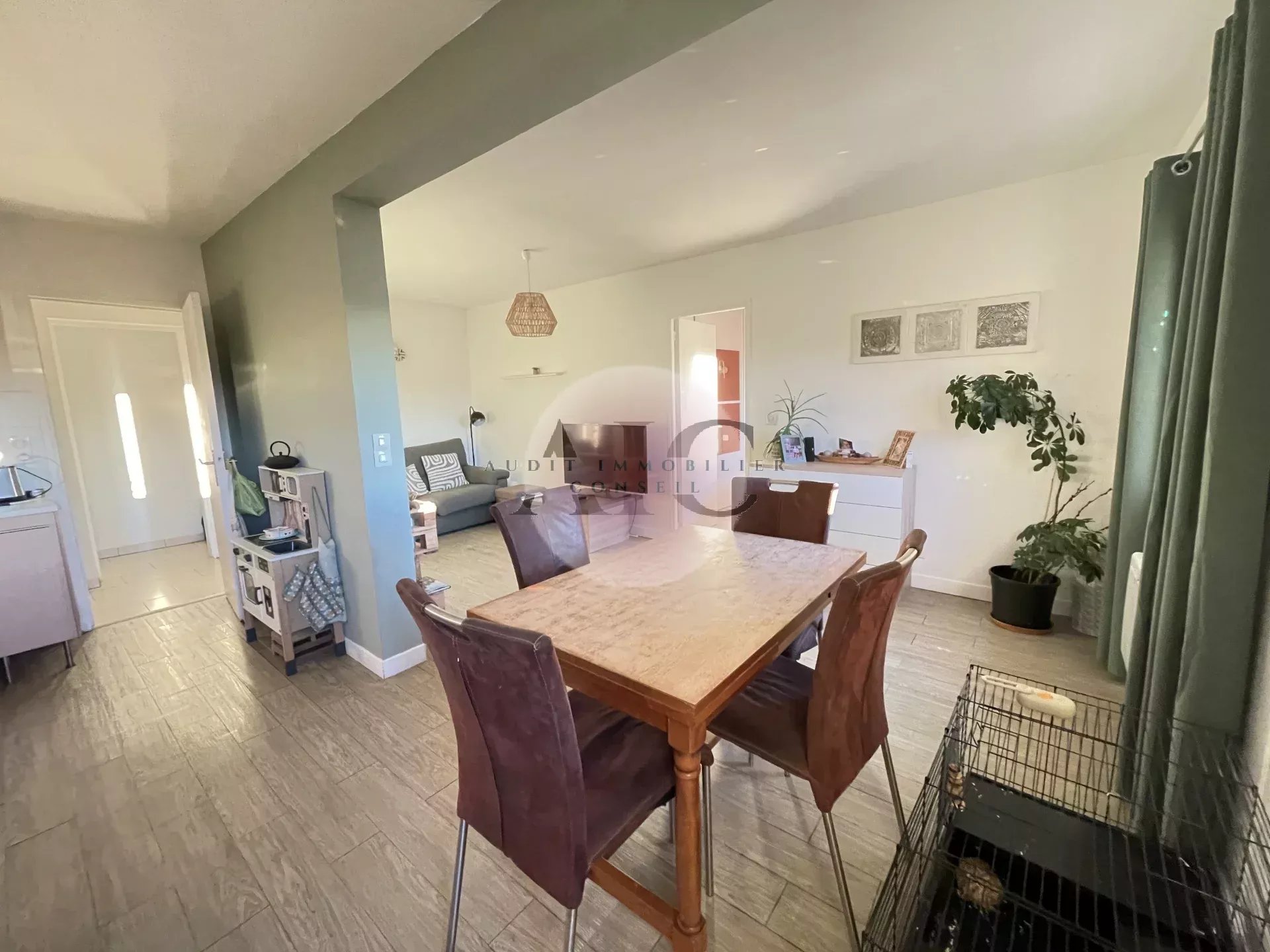 Agence immobilière de 