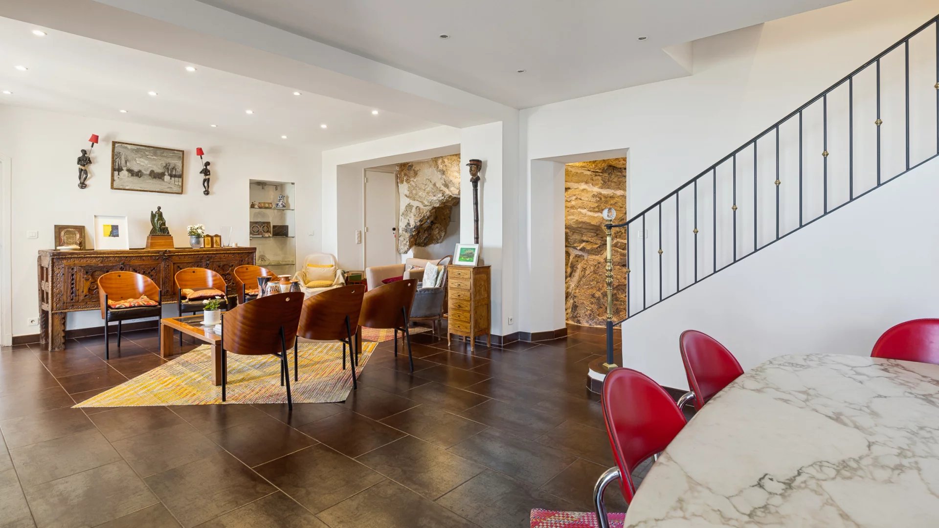 Charming property with panoramic sea view