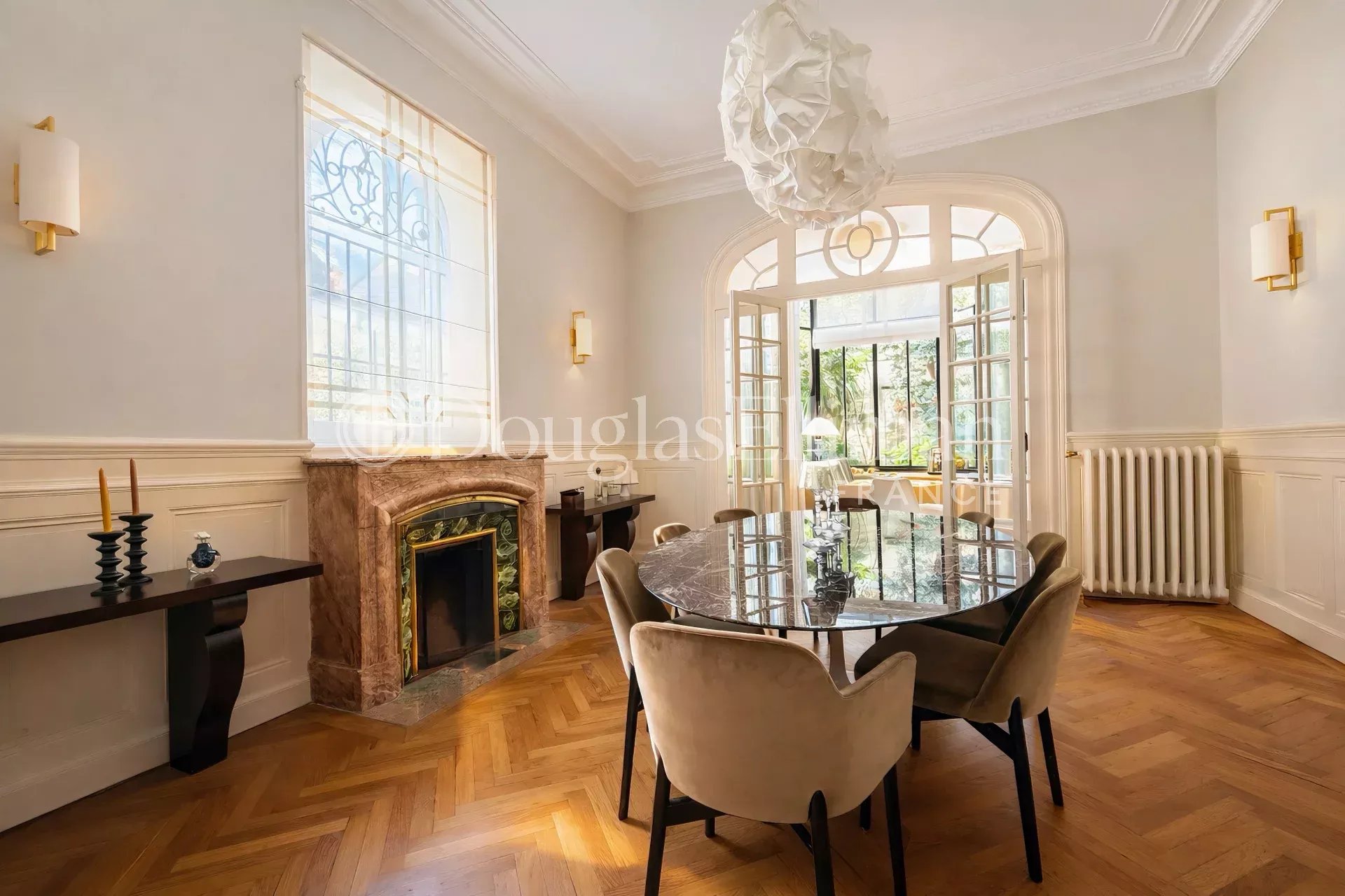 BORDEAUX – Barrière du Médoc – Hôtel Particulier avec Garage, Cour et ascenseur - Image nᵒ3