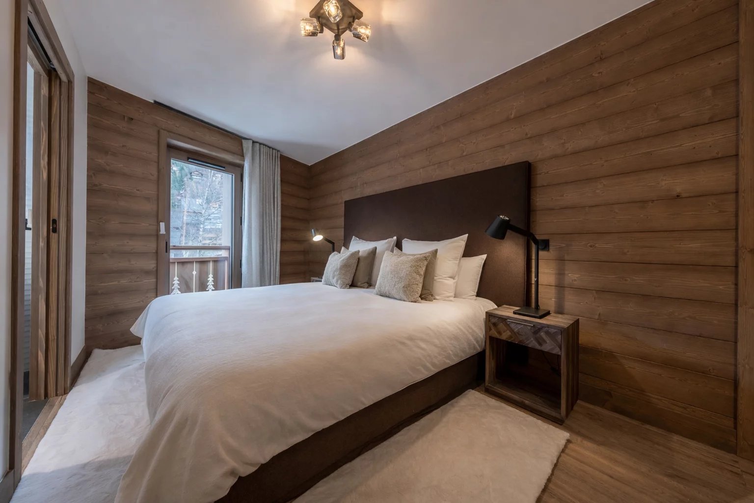 MÉRIBEL CENTRE - APPARTEMENT NEUF, VUE SAULIRE