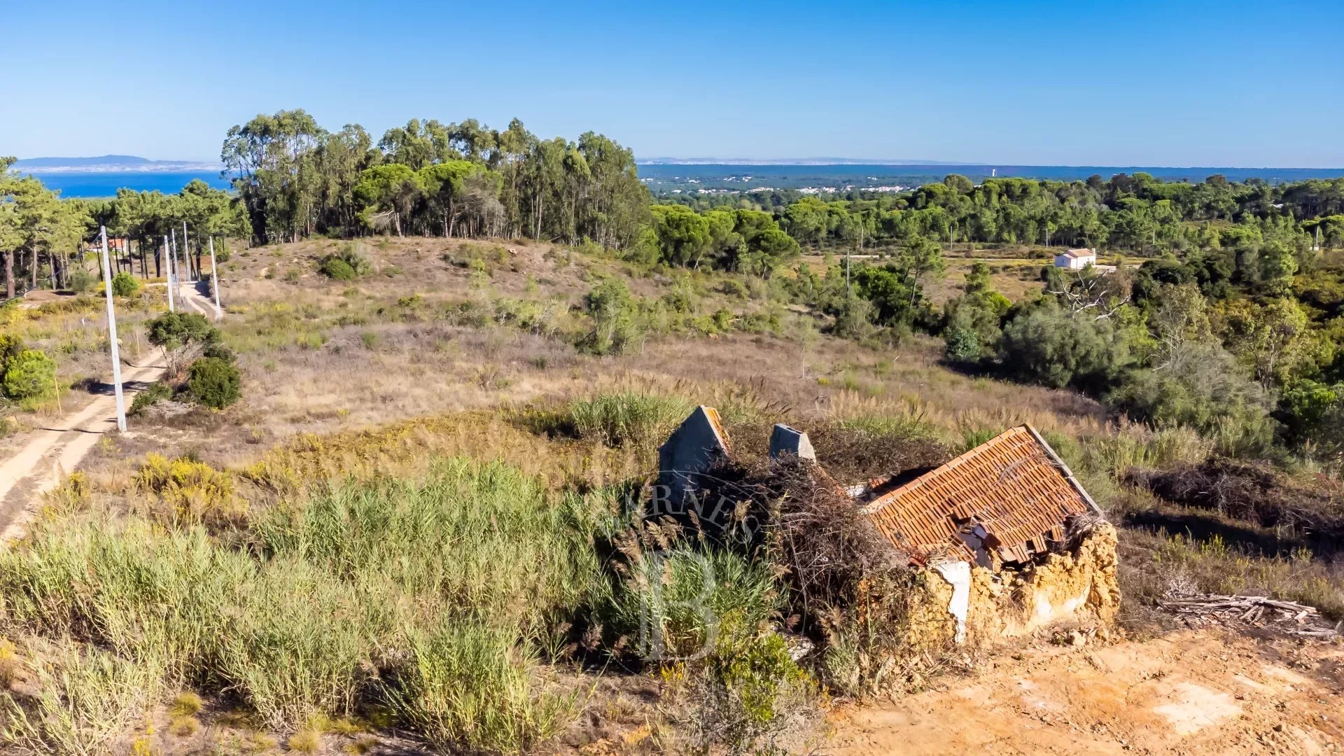 Lote de Terreno com projecto aprovado