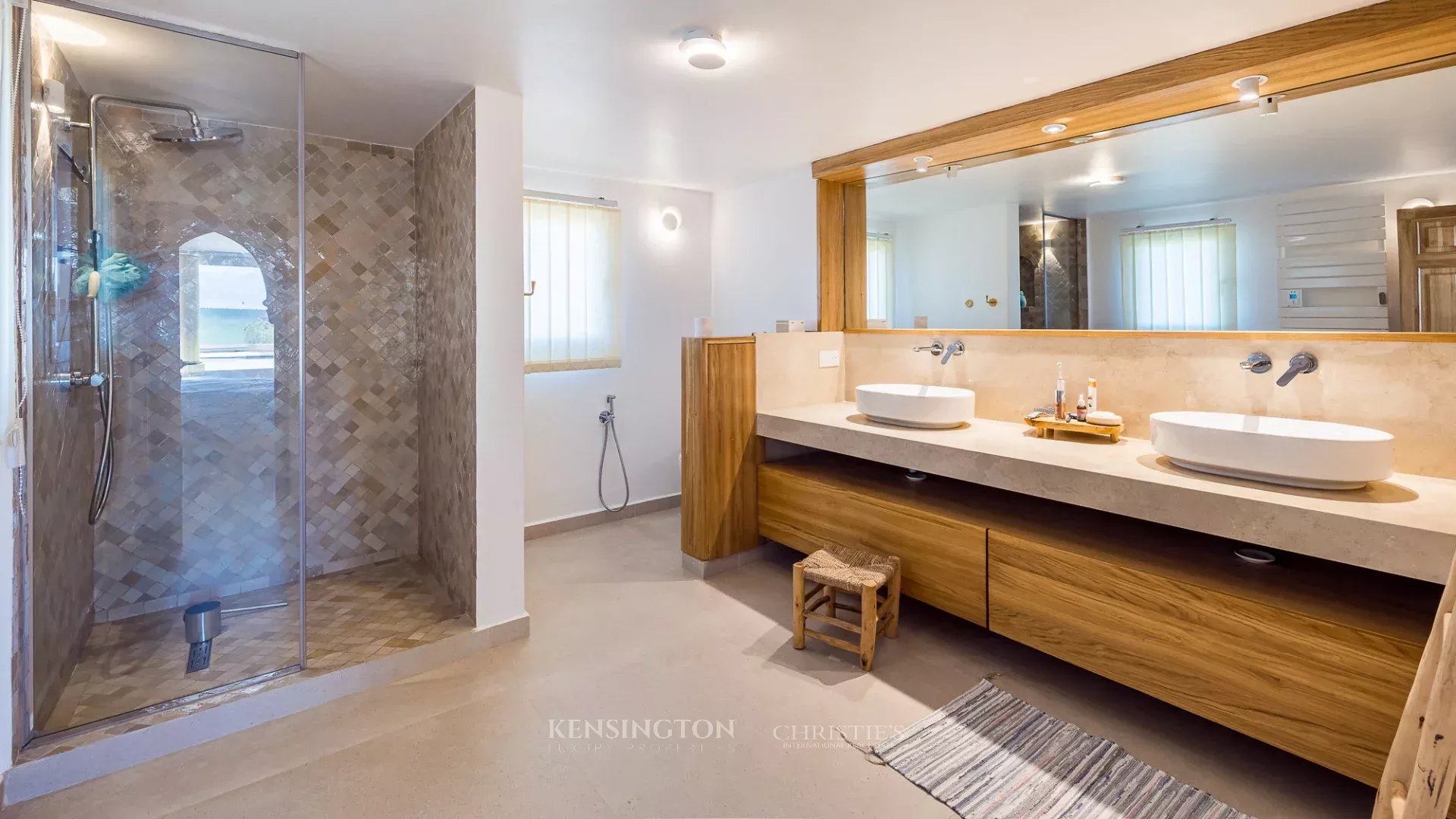 5 Bedroom Villa/Townhouse's Image 54