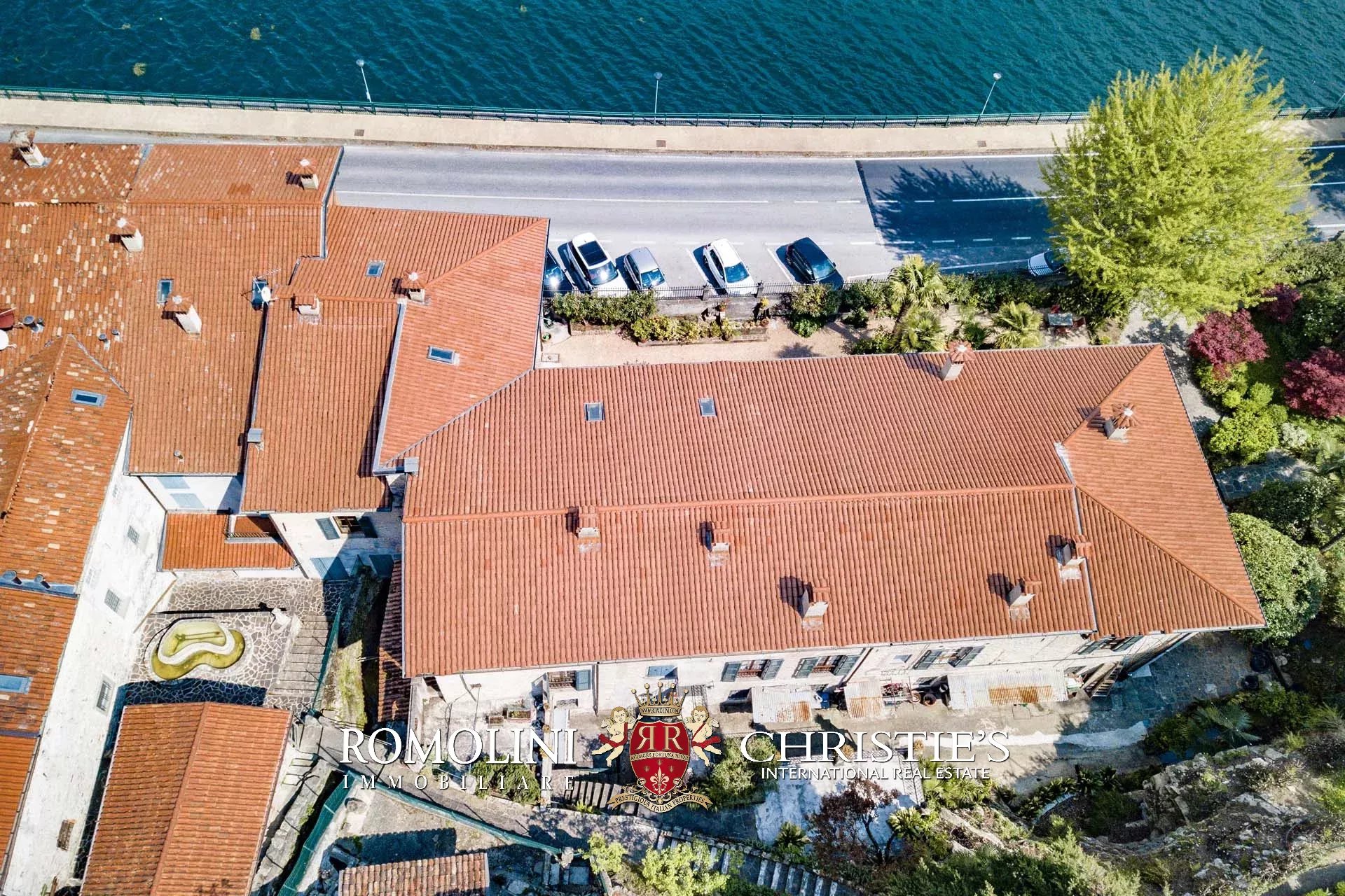 9 Bedroom Villa/Townhouse's Image 41