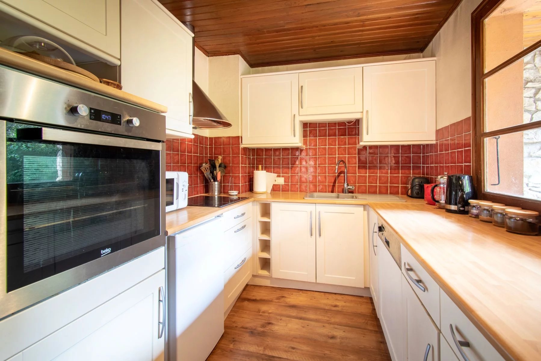 Photo of 6 bedroom chalet in a sought-after area