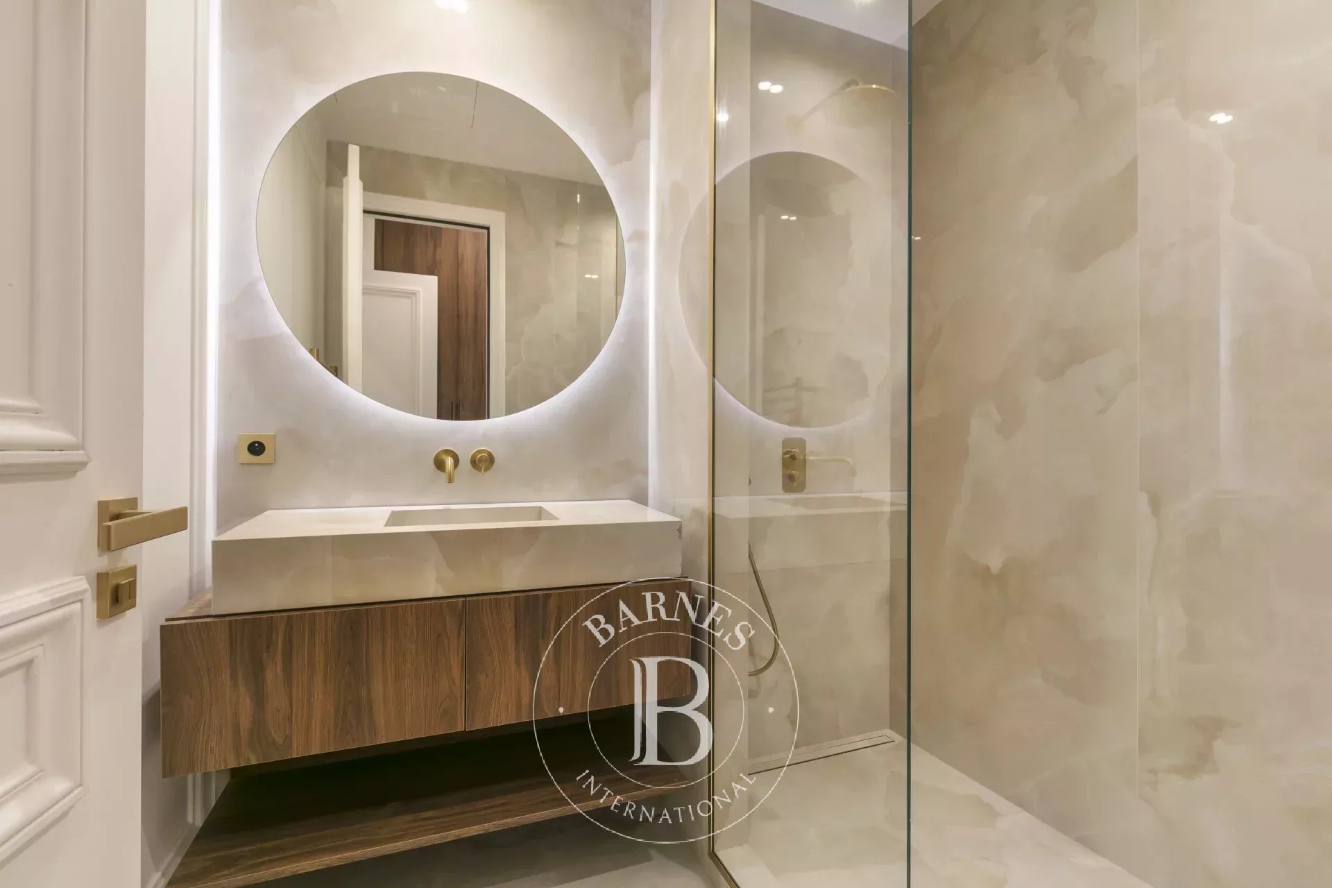 Daire Paris 8ème - picture 12