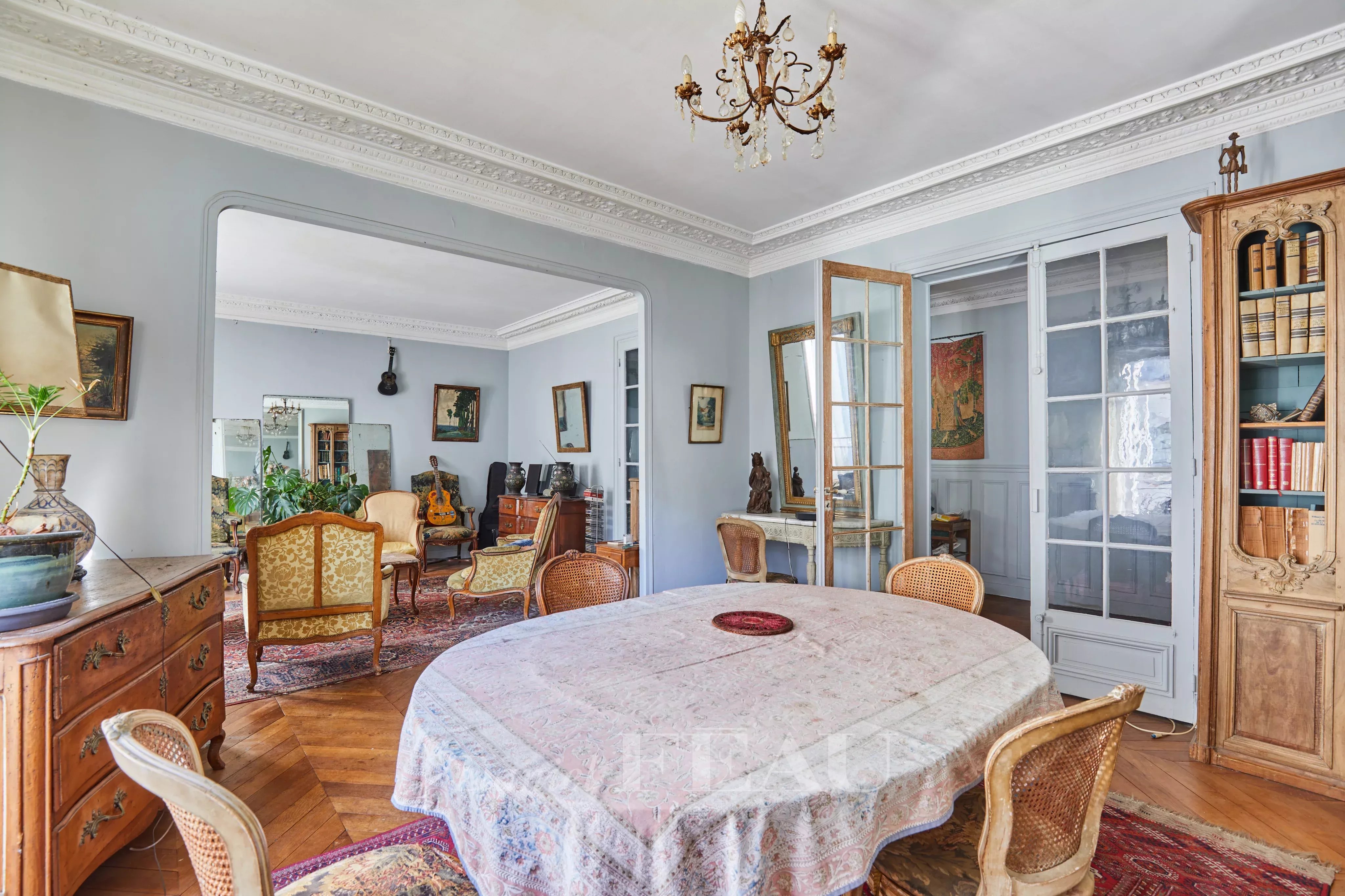 Sale Apartment Paris 16th