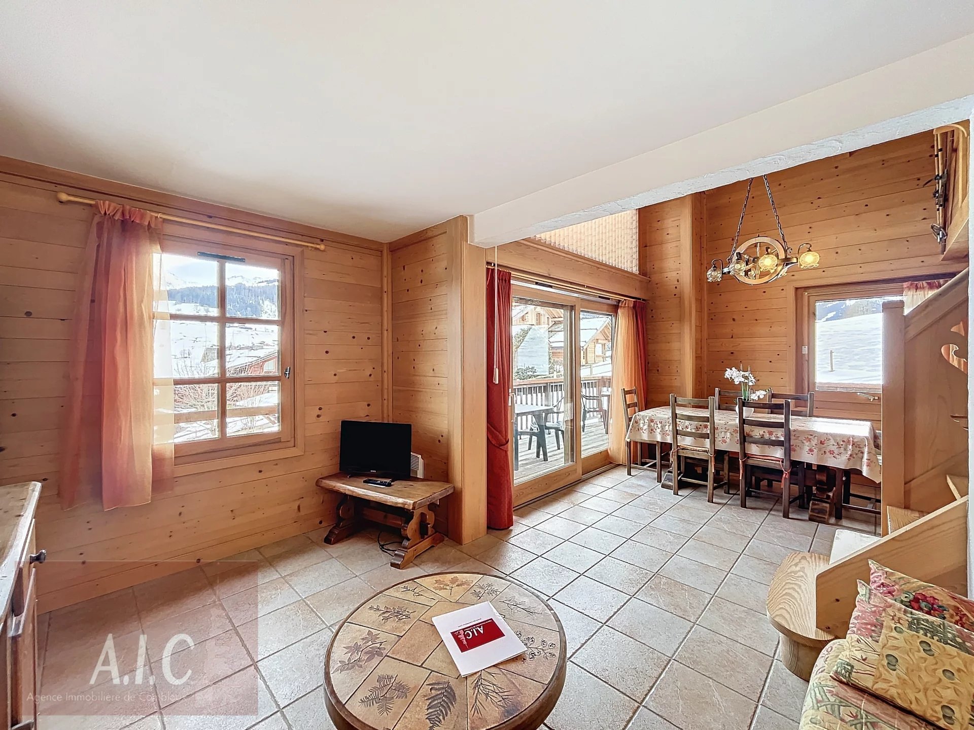 Agence immobilière de SOCIÉTÉ NOUVELLE A.I.C. 