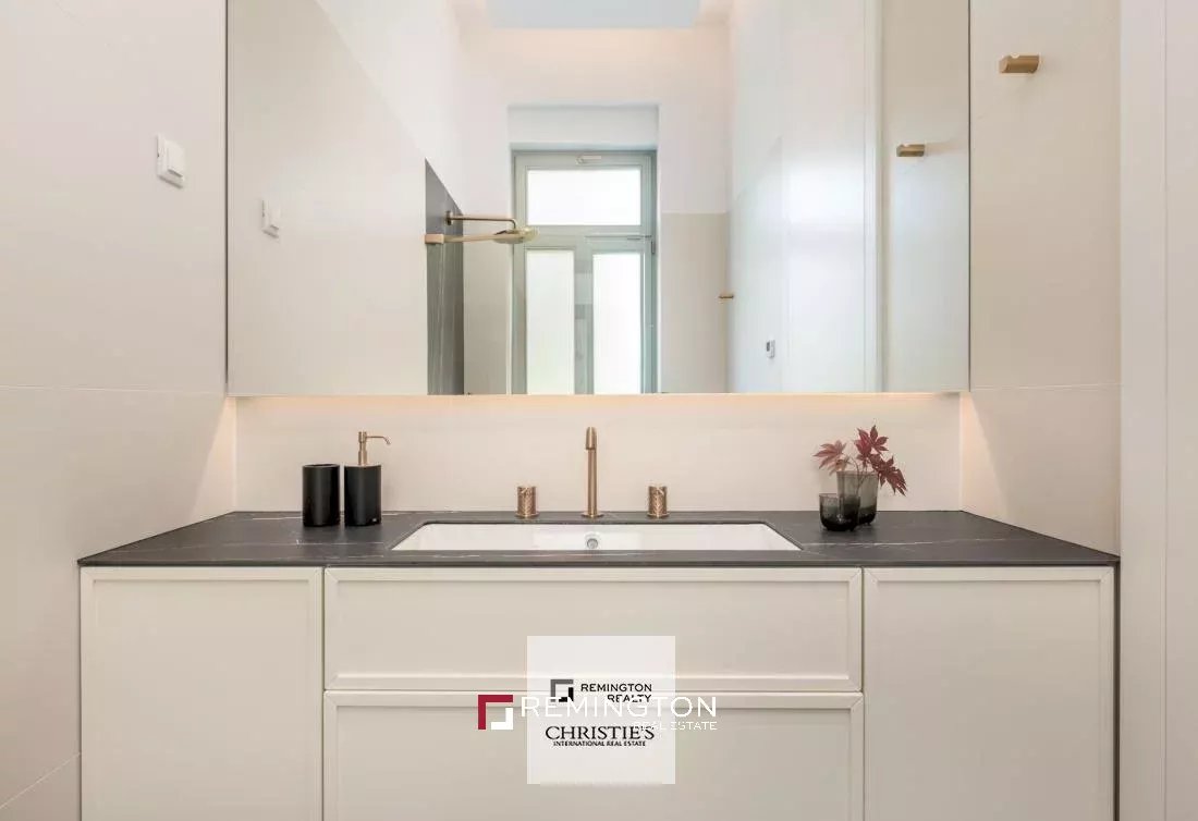 1 Bedroom Apartment/Flat's Image 3
